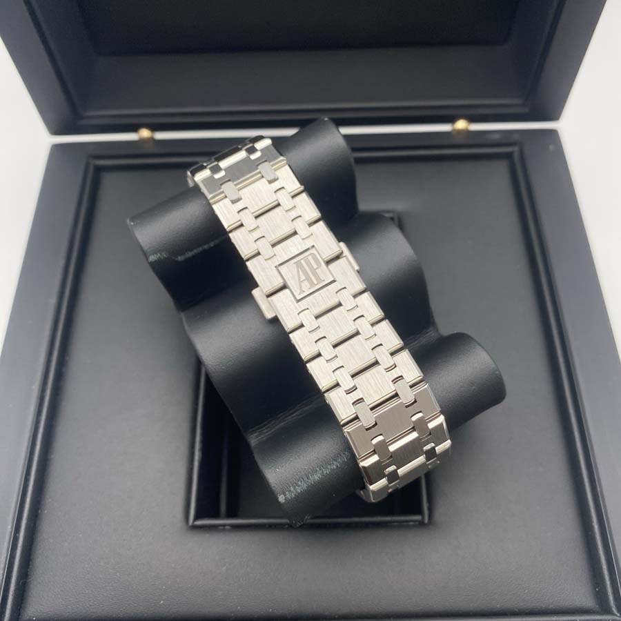 Audemars Piguet Royal Oak 41mm 15500ST.OO.1220ST.03 Black Dial Pre-Owned