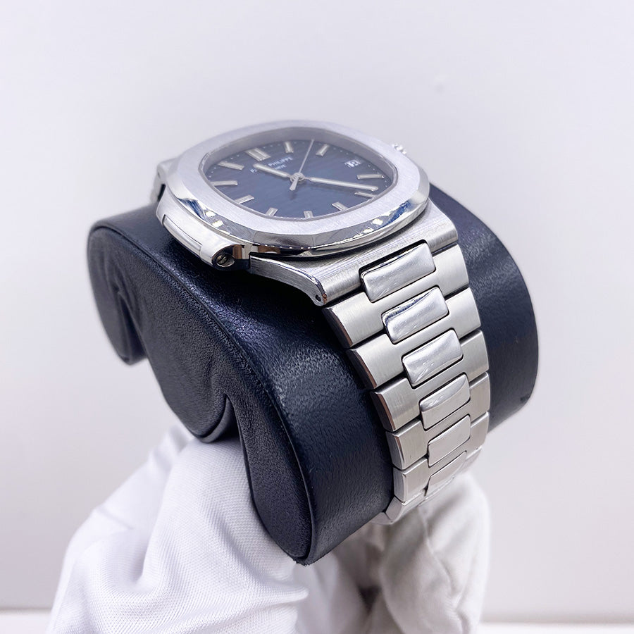 Patek Philippe Nautilus 40mm 5711/1A Blue Dial Pre-Owned