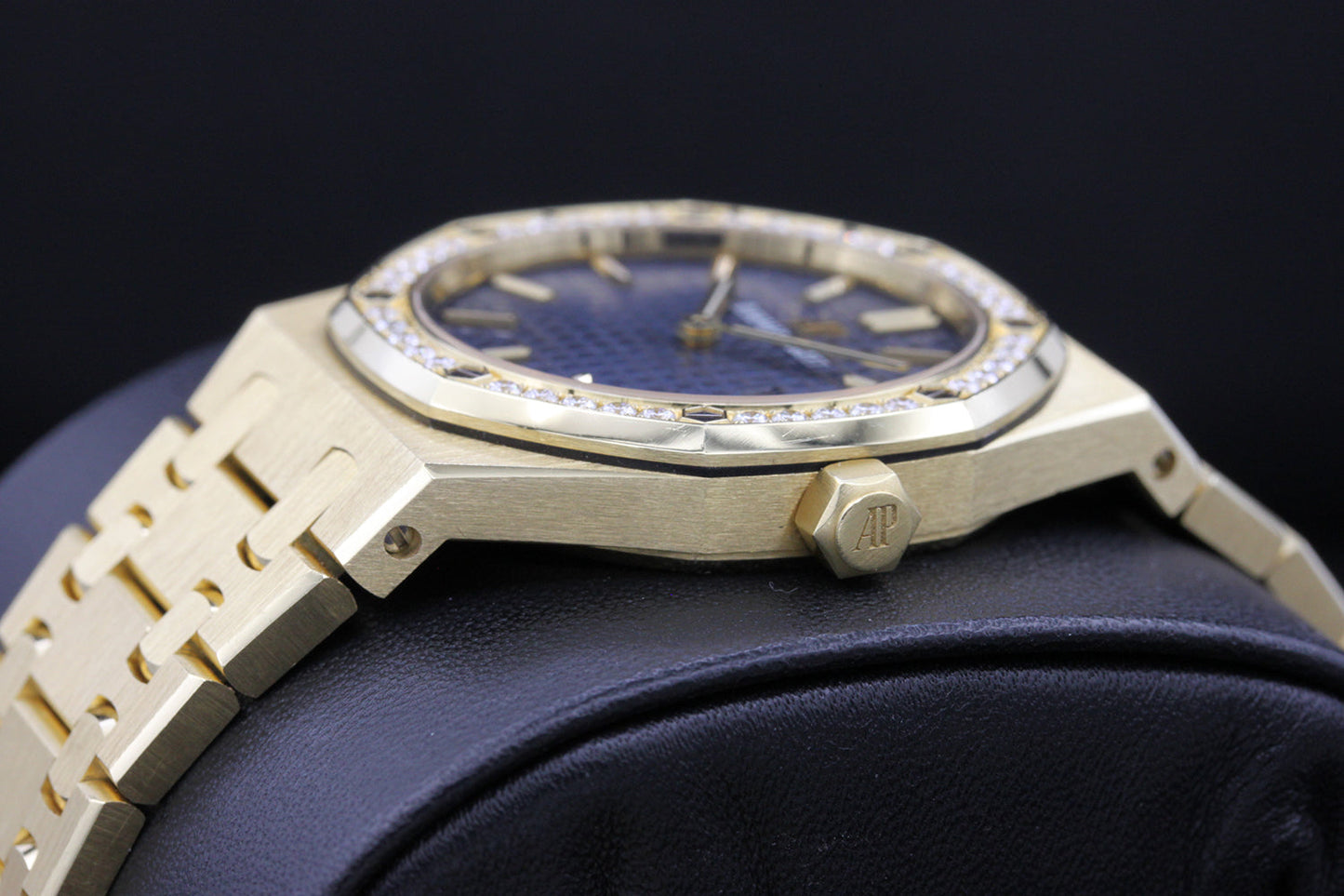 Audemars Piguet Royal Oak Quartz 33mm 67651BA Blue Dial Pre-Owned