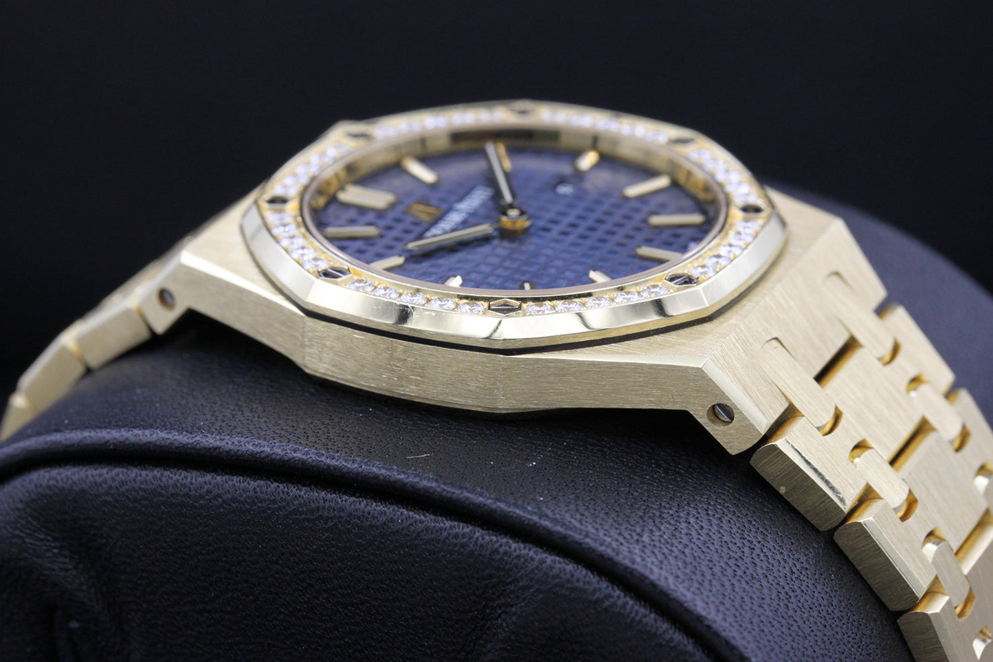 Audemars Piguet Royal Oak Quartz 33mm 67651BA Blue Dial Pre-Owned