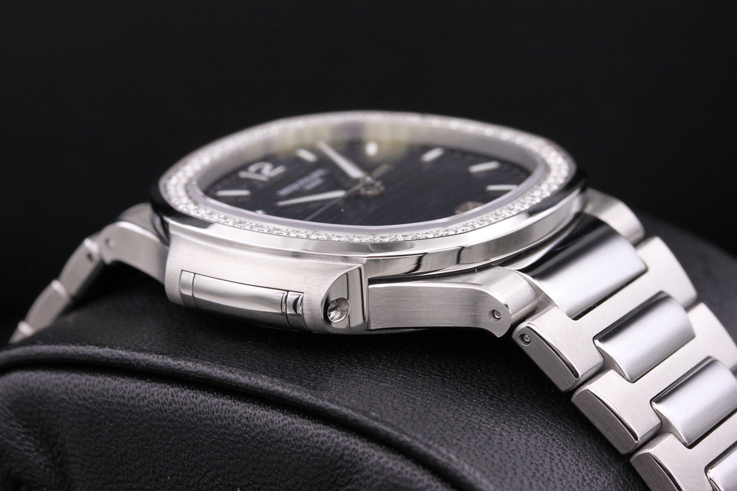 Patek Philippe Nautilus 35mm 7118/1200A Blue Dial