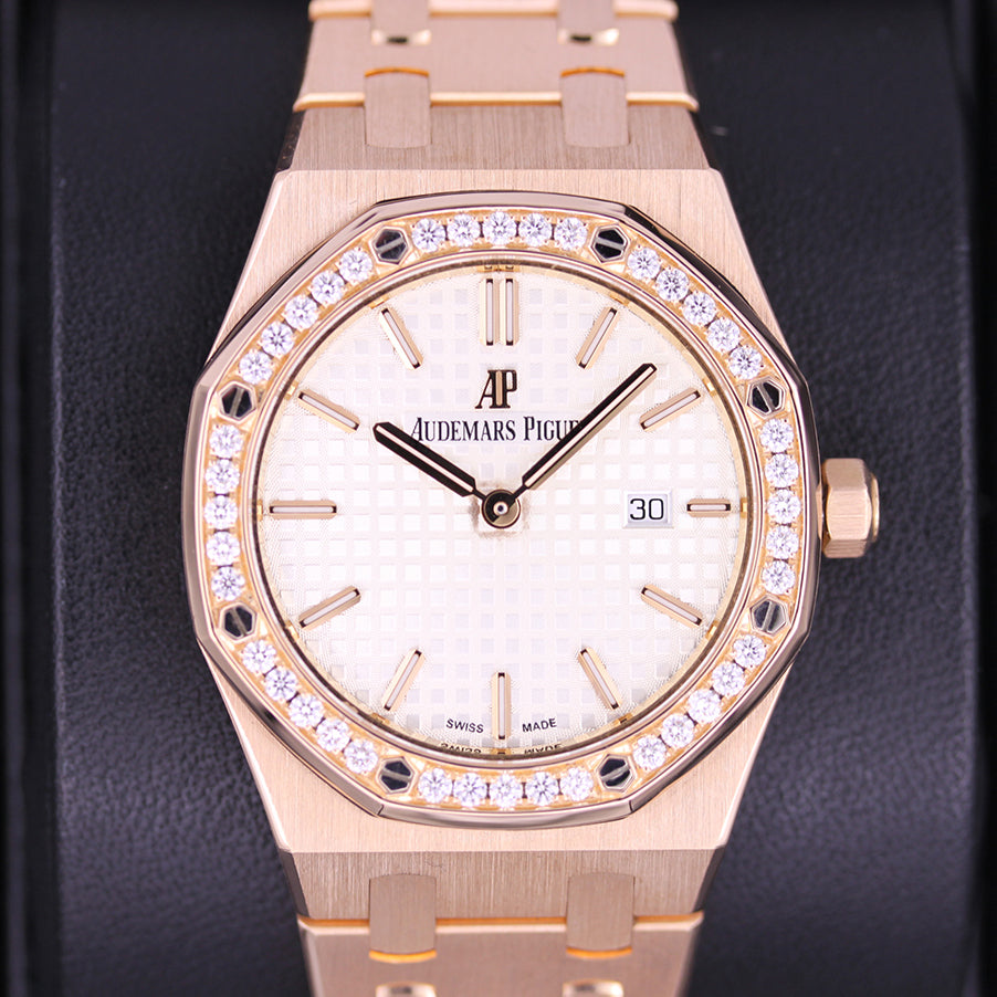 Audemars Piguet Royal Oak Quartz 33mm 67651OR Silver Dial Pre-Owned