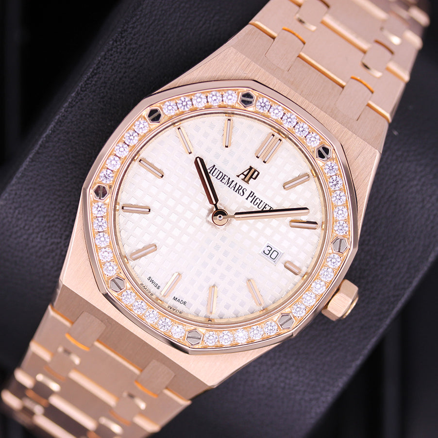 Audemars Piguet Royal Oak Quartz 33mm 67651OR Silver Dial Pre-Owned