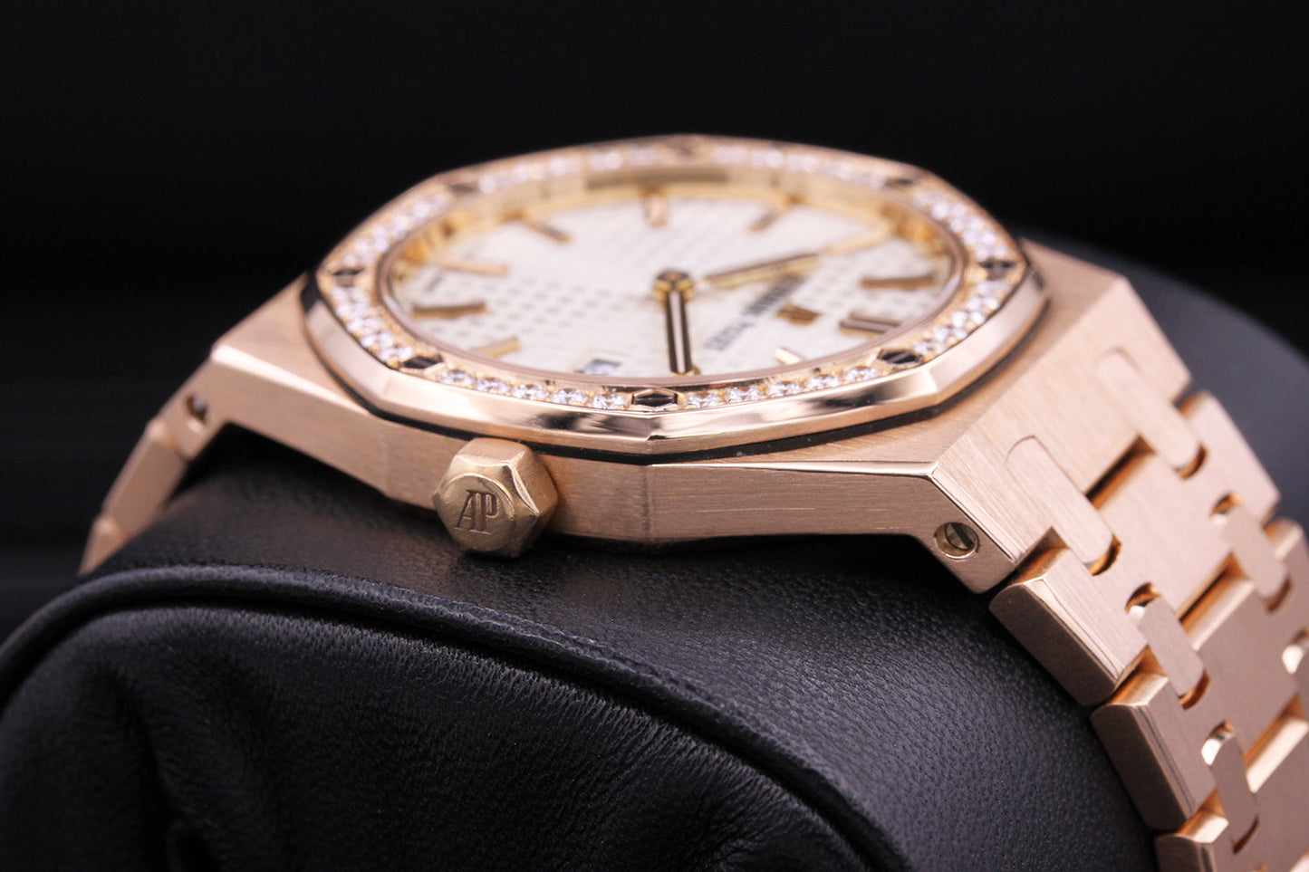 Audemars Piguet Royal Oak Quartz 33mm 67651OR Silver Dial Pre-Owned