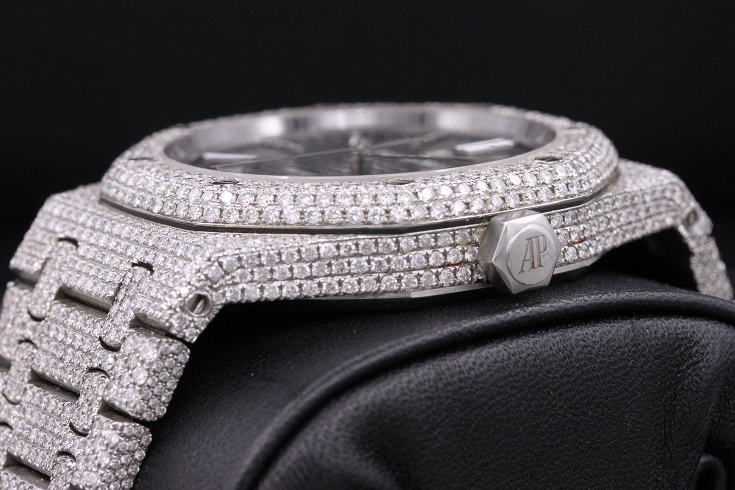 Audemars Piguet Royal Oak 41mm 15400ST Black Dial Custom Diamond Setting Pre-Owned