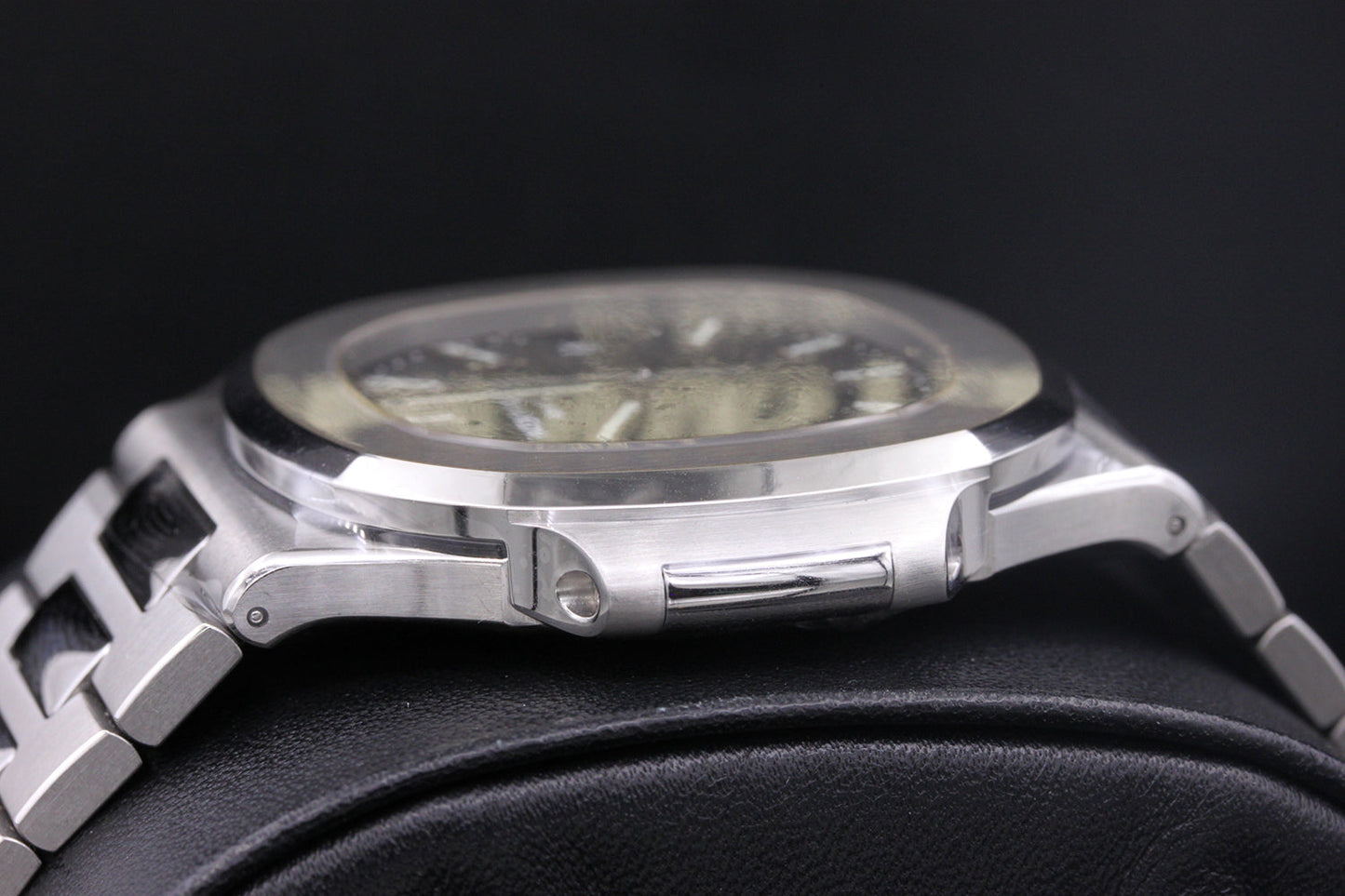 Patek Philippe Nautilus 40mm 5711/1A Blue Dial