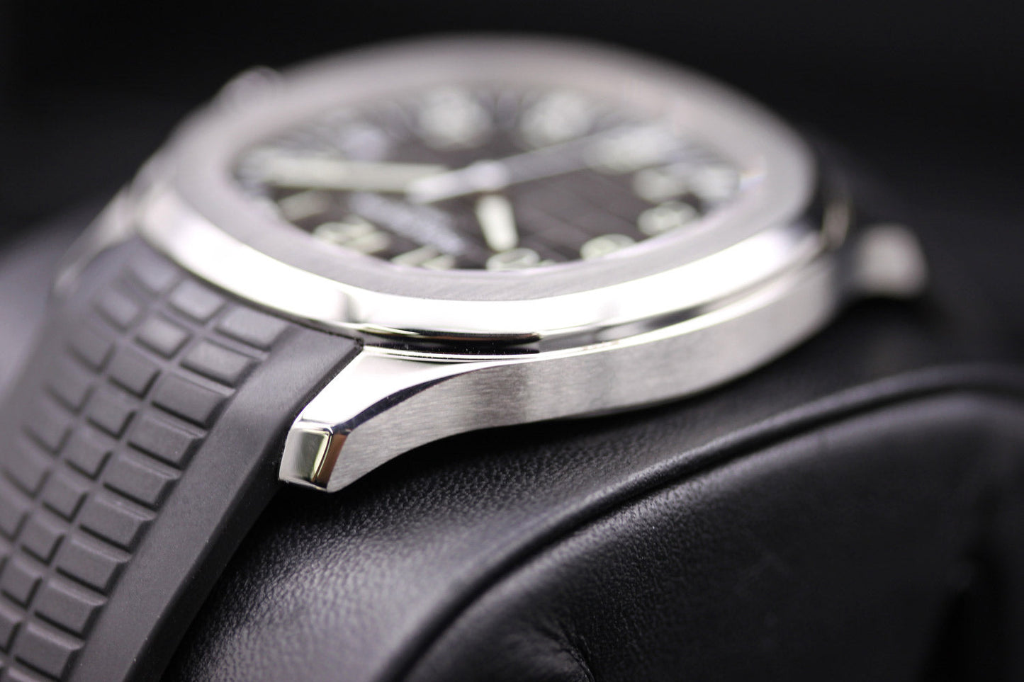 Patek Philippe Aquanaut 40mm 5167A-001 Black Dial Pre-Owned