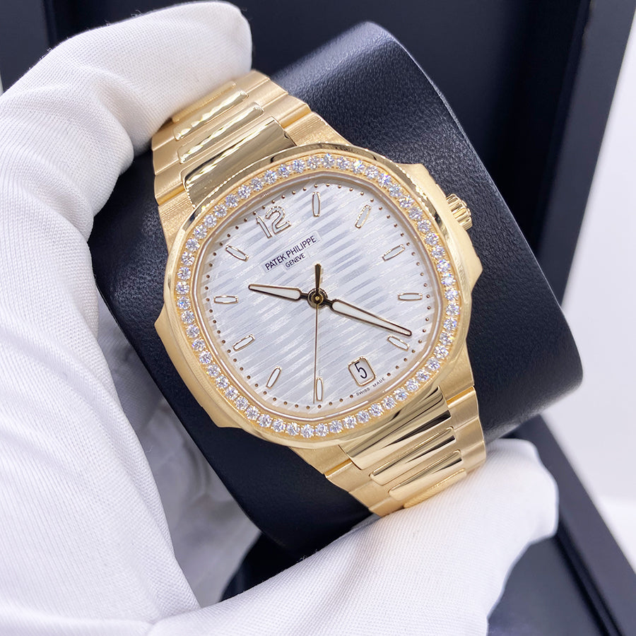 Patek Philippe Nautilus 35mm 7118/1200R Silver Dial