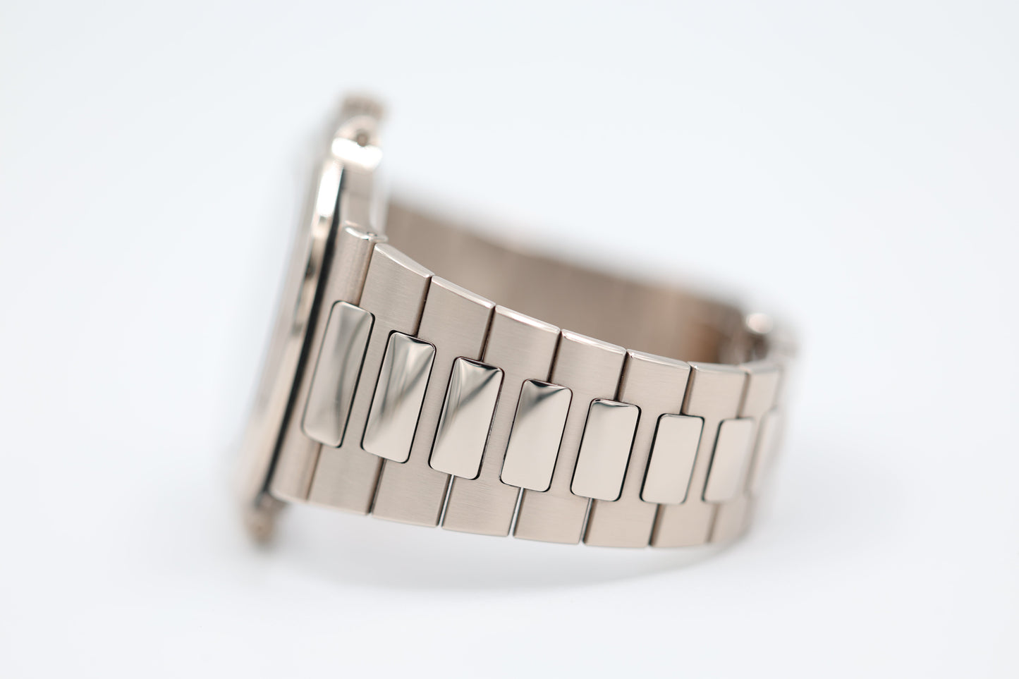 Patek Philippe - Nautilus - Blue Dial - 5811/1G-001 - 2024