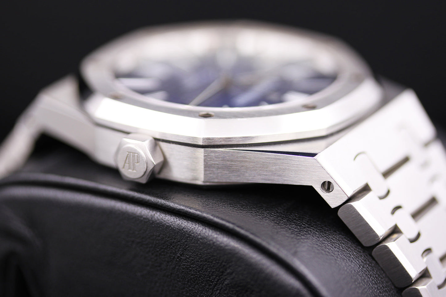 Audemars Piguet Royal Oak 41mm 15400ST.OO.1220ST.03 Blue Dial Pre-Owned