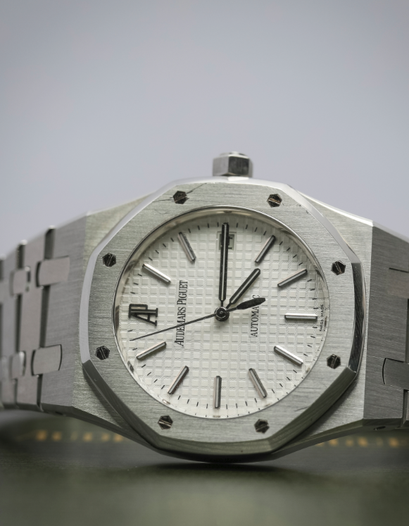 Audemars Piguet Royal Oak 41mm White Dial Stainless Steel 15400ST.OO.1220ST.02