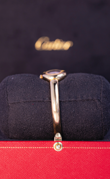 Cartier Baignoire Mini 24.6 mm x 18.7 mm Silver Dial 18k Yellow Gold Bracelet WGBA0044