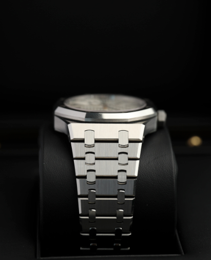 Audemars Piguet Royal Oak 41mm Silver Dial Stainless Steel 15510ST.OO.1320ST.08