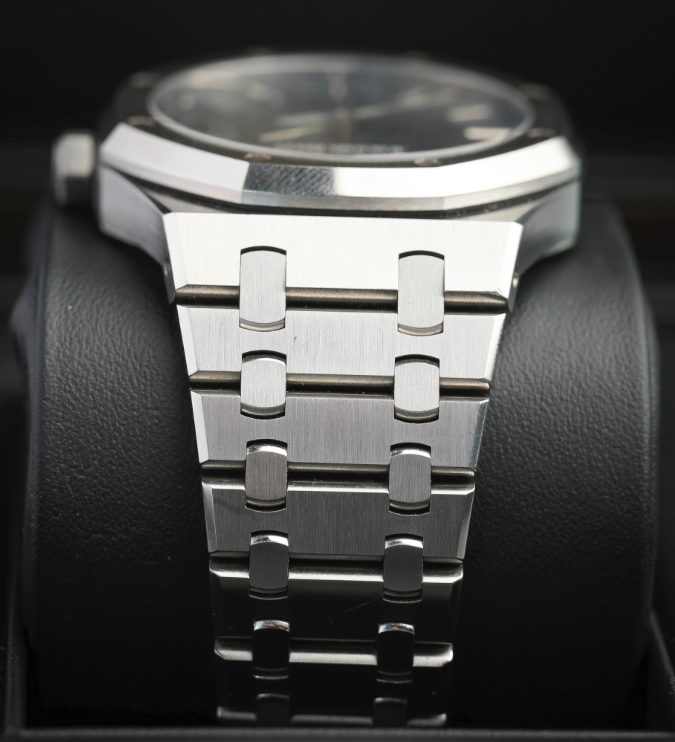 Audemars Piguet Grande Tapisserie Royal Oak 41mm Black Dial Stainless Steel 15500ST.OO.1220ST.03