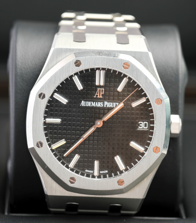 Audemars Piguet Grande Tapisserie Royal Oak 41mm Black Dial Stainless Steel 15500ST.OO.1220ST.03