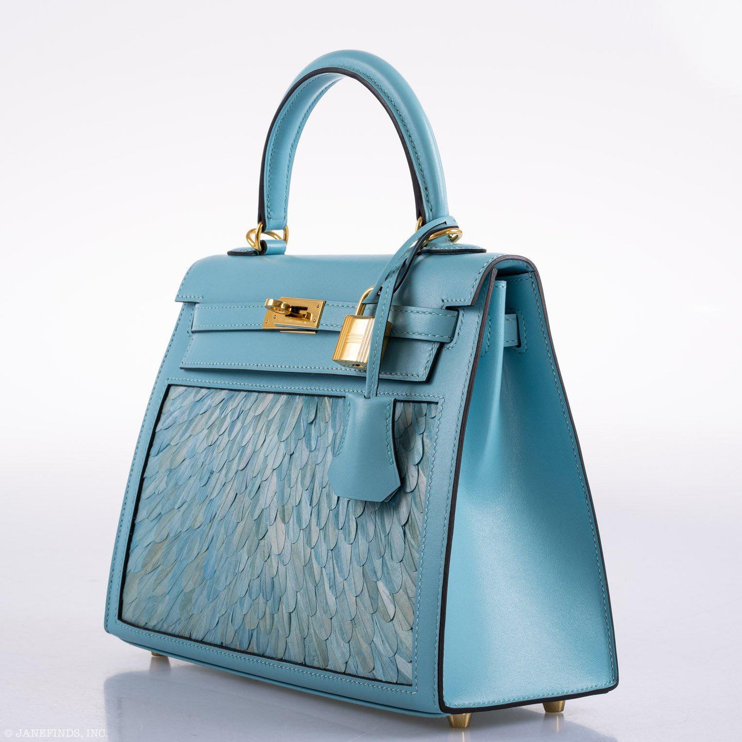Vintage Hermès Kelly 25 Sellier Blue Atoll Tadelakt with Custom Feather Panel Gold Hardware