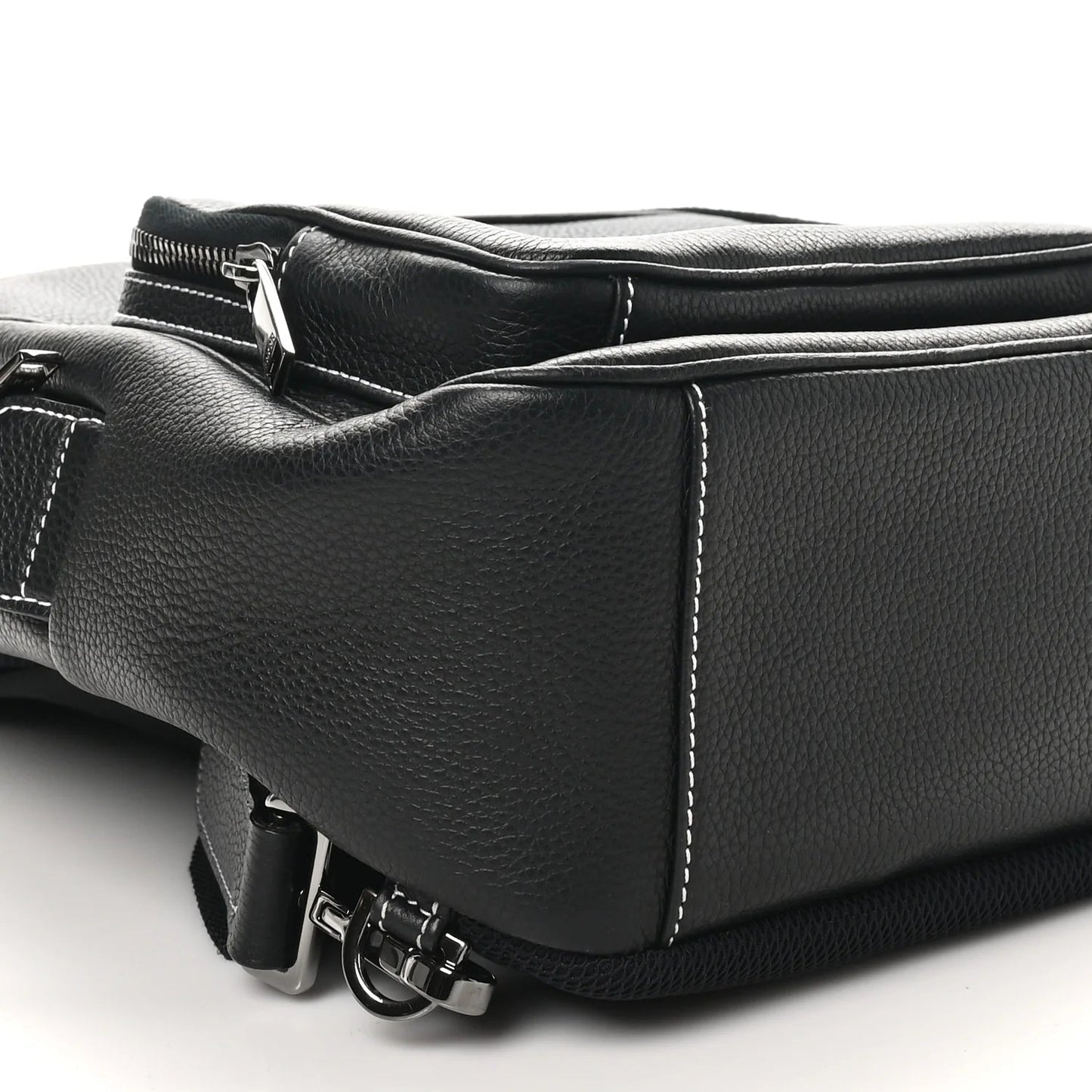 X PETER DOIG Grained Calfskin Slingbag Backpack Black