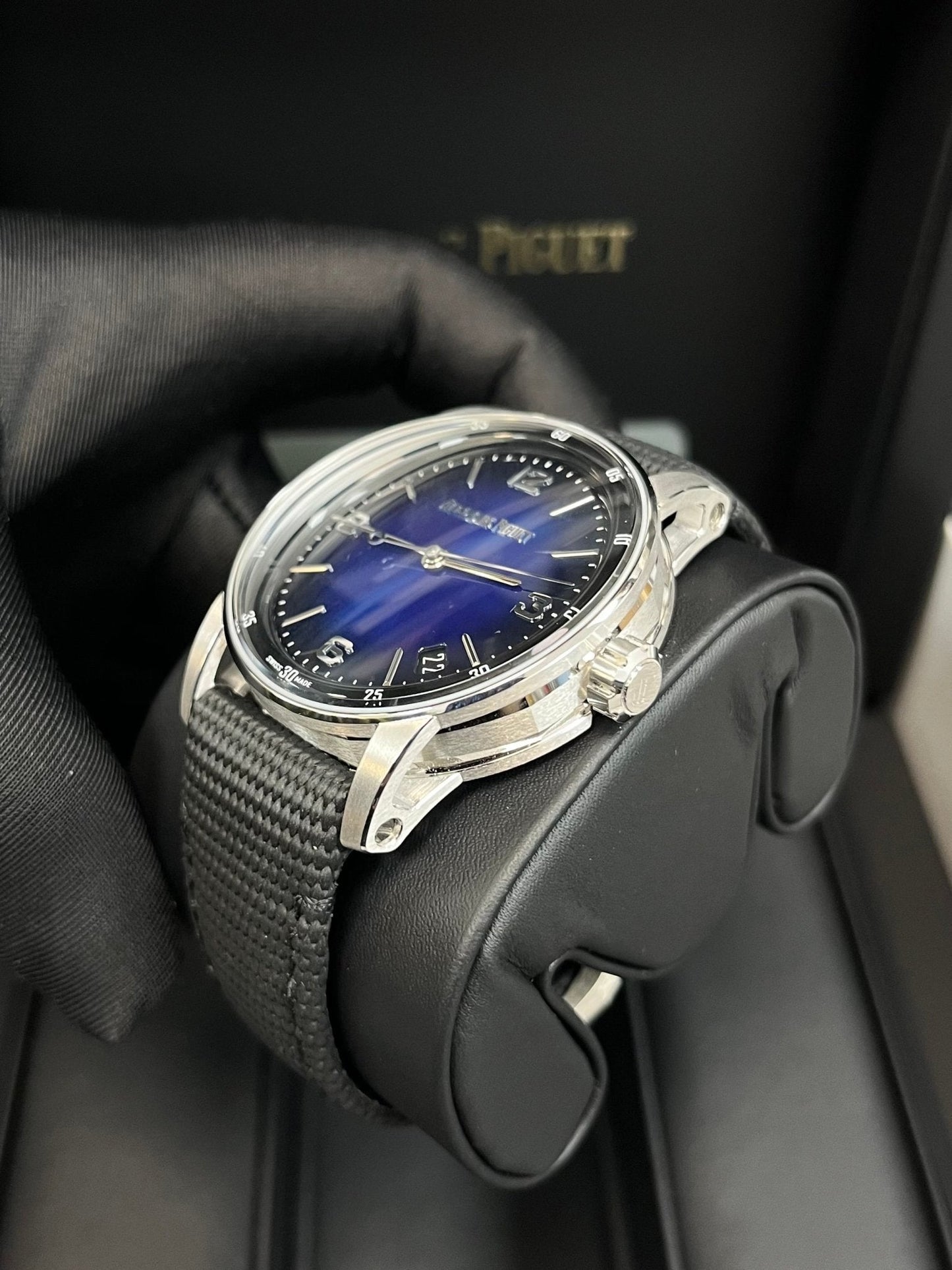 Audemars Piguet CODE 11.59 SELFWINDING (Ref. 15210BC.OO.A002KB.01)