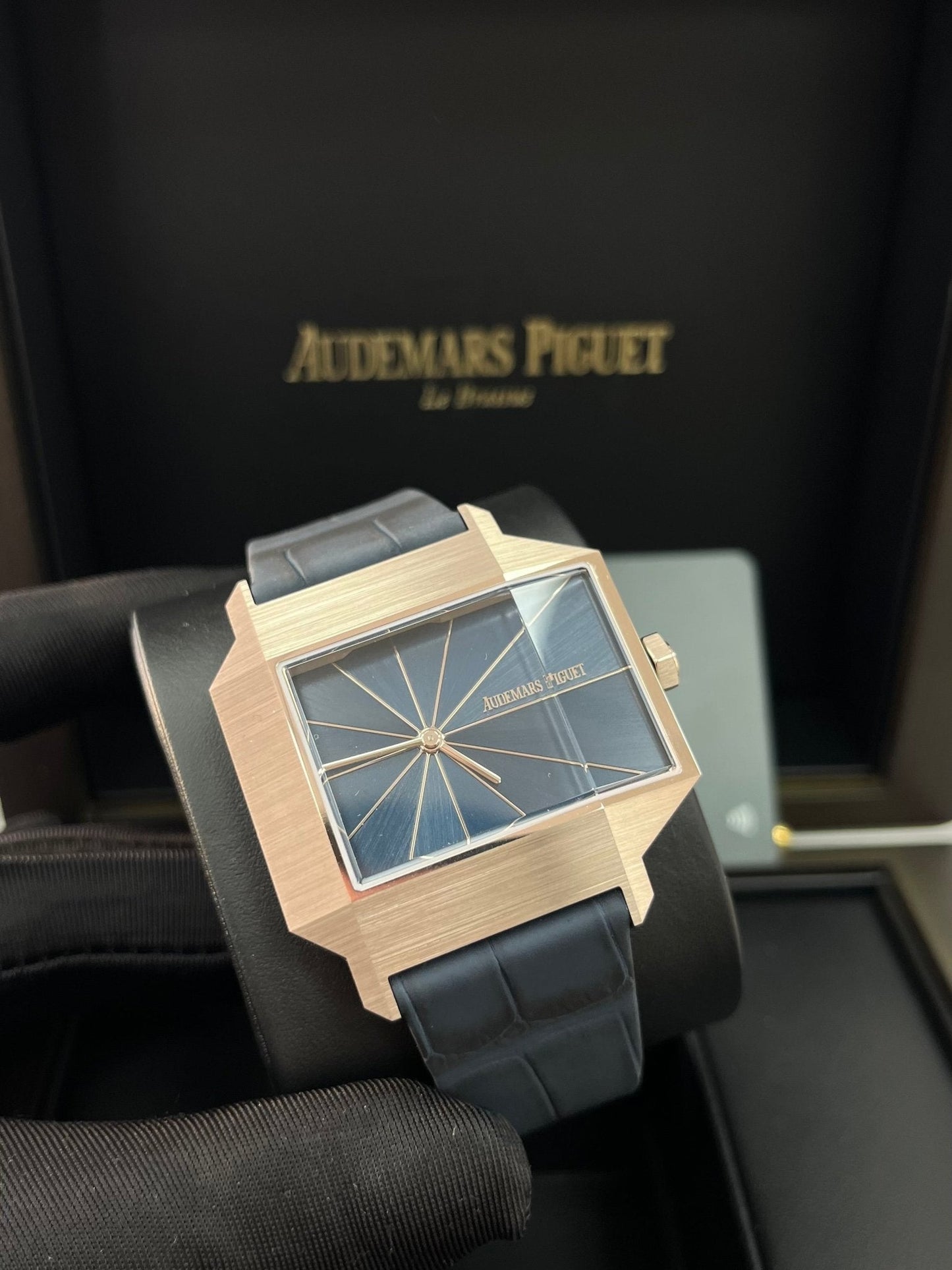 Audemars Piguet [Re]master02 Limited Edition of 250 15240SG.OO.A347CR.01