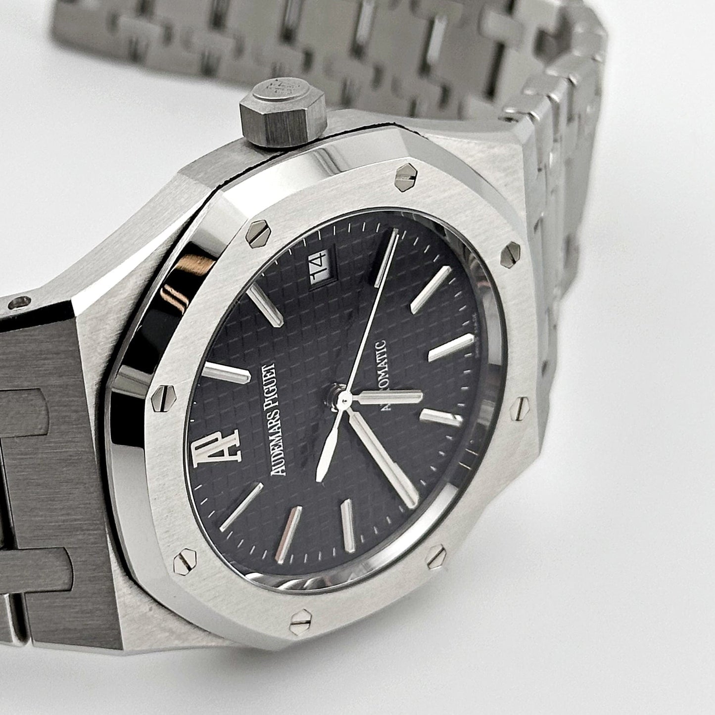 Audemars Piguet Royal Oak 15300ST.OO.1220ST.03 Selfwinding Stainless Steel Black Dial