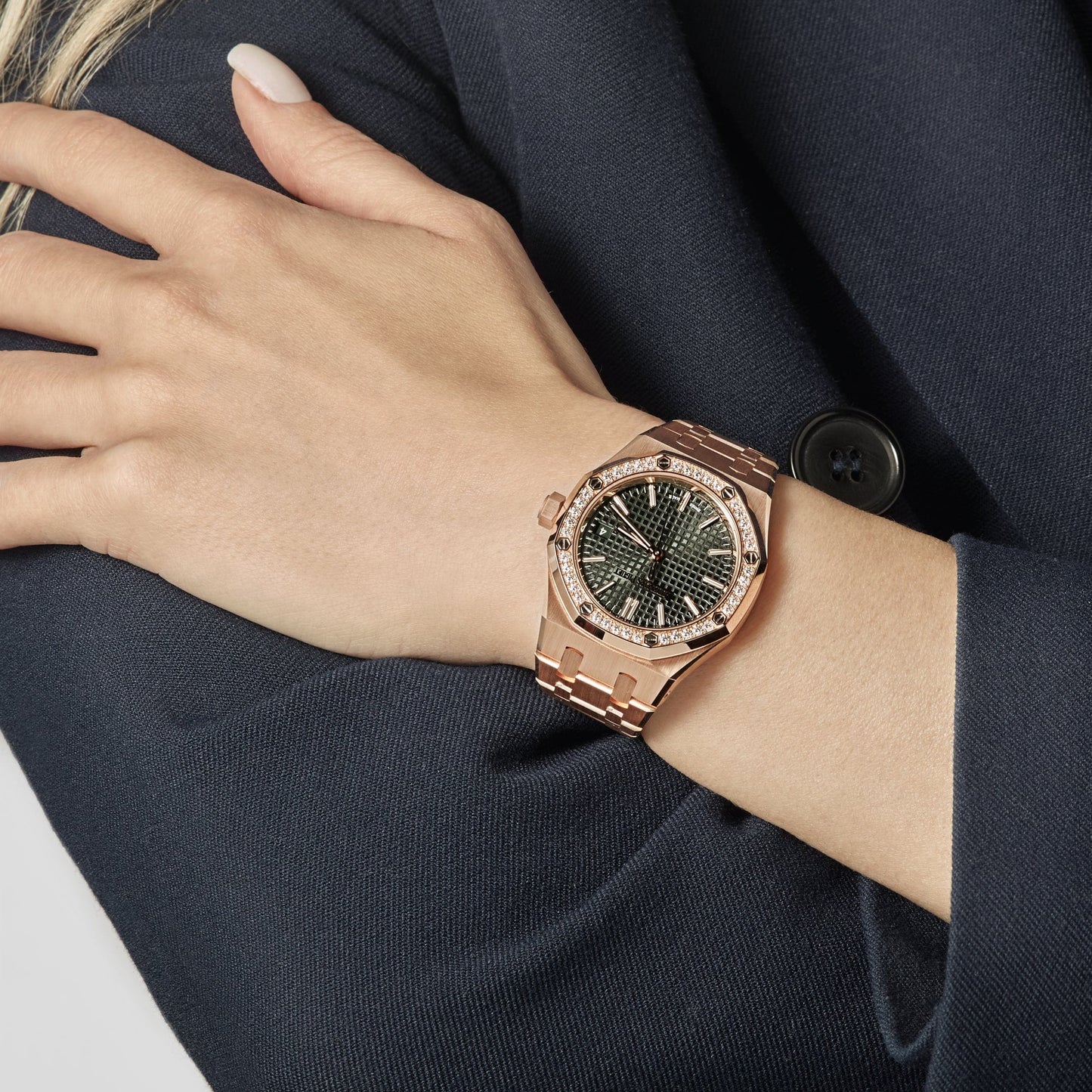 Audemars Piguet Royal Oak 15551OR.ZZ.1356OR.06  Selfwinding Rose Gold Khaki Green Dial