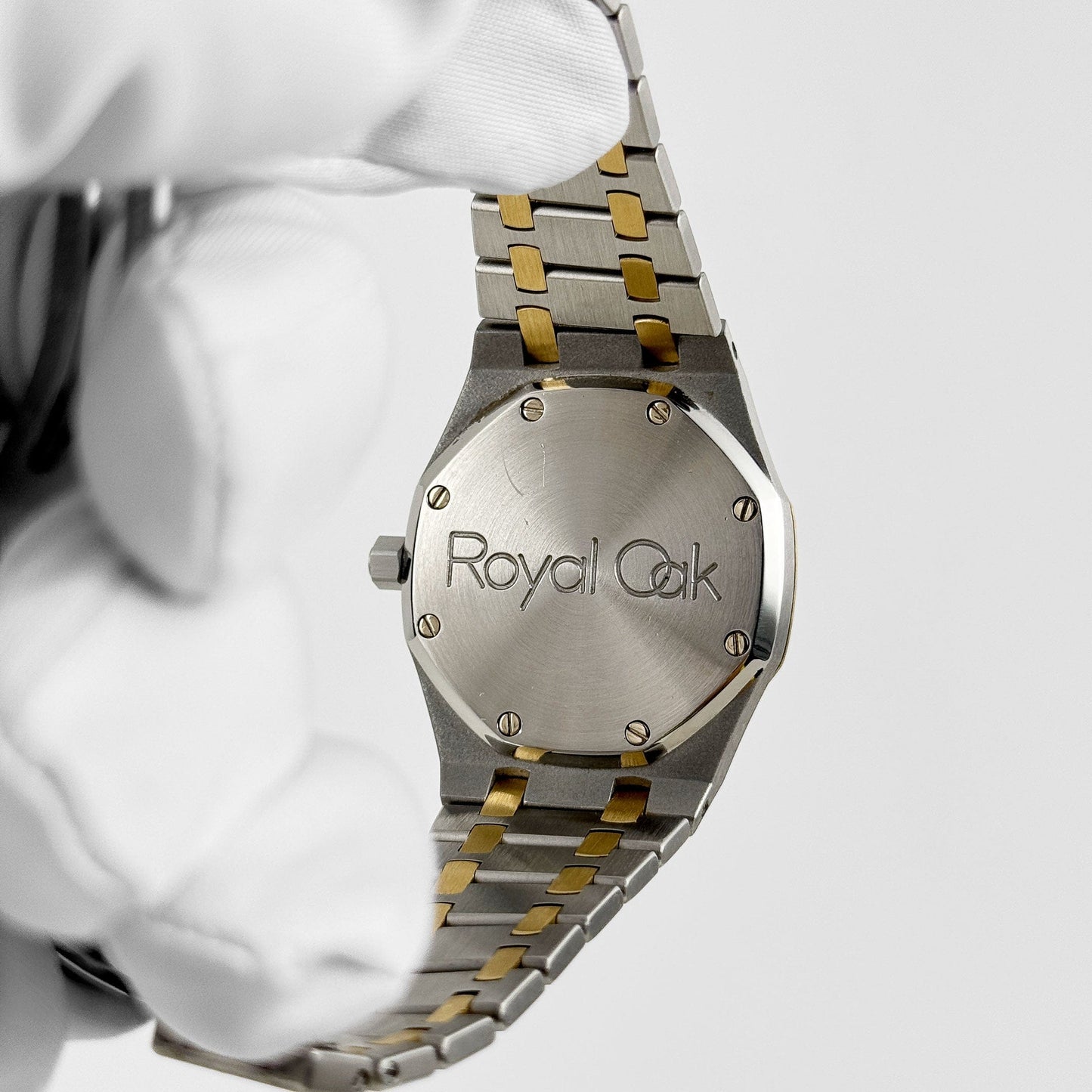 Audemars Piguet Royal Oak 25594SA.OO.0789SA.01 Day-Date Moonphase Yellow Gold Stainless Steel Silver Dial (1994)