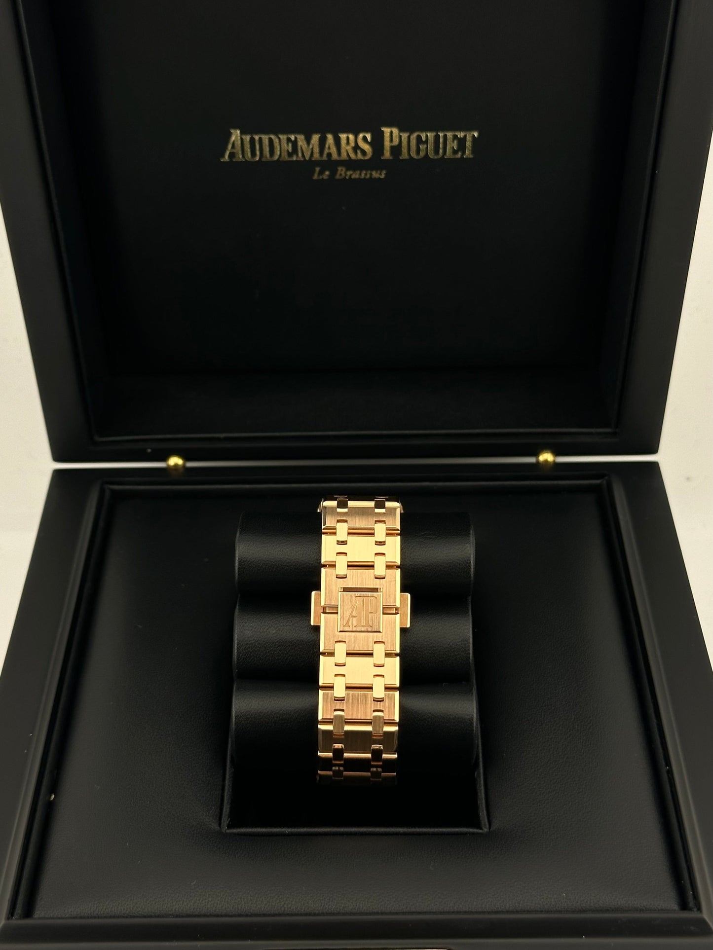 Audemars Piguet Royal Oak 26315OR.OO.1256OR.01 Chronograph Rose Gold Silver Dial