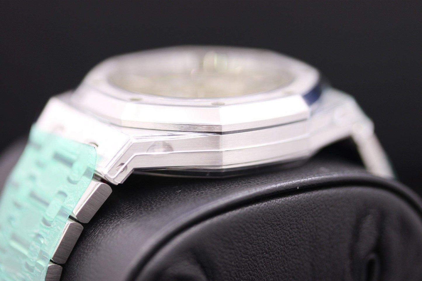 Audemars Piguet Royal Oak 37mm 15450ST Grey Dial