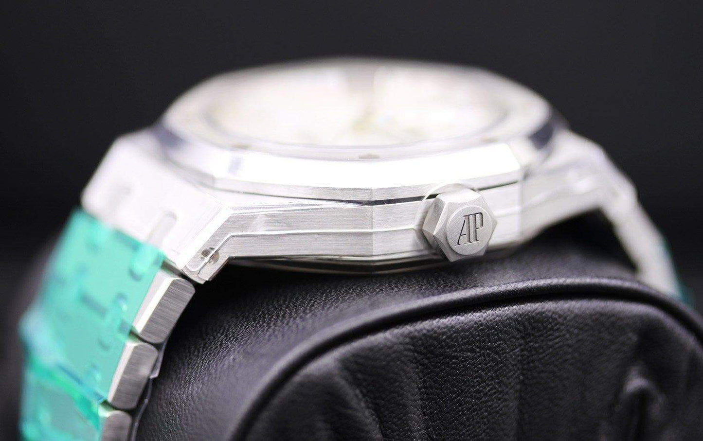 Audemars Piguet Royal Oak 37mm 15450ST White Dial