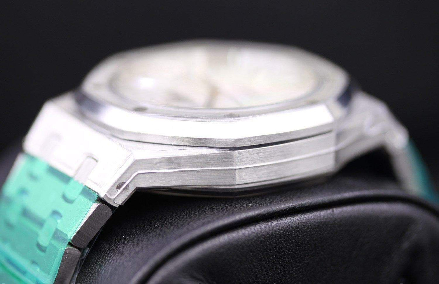 Audemars Piguet Royal Oak 37mm 15450ST White Dial