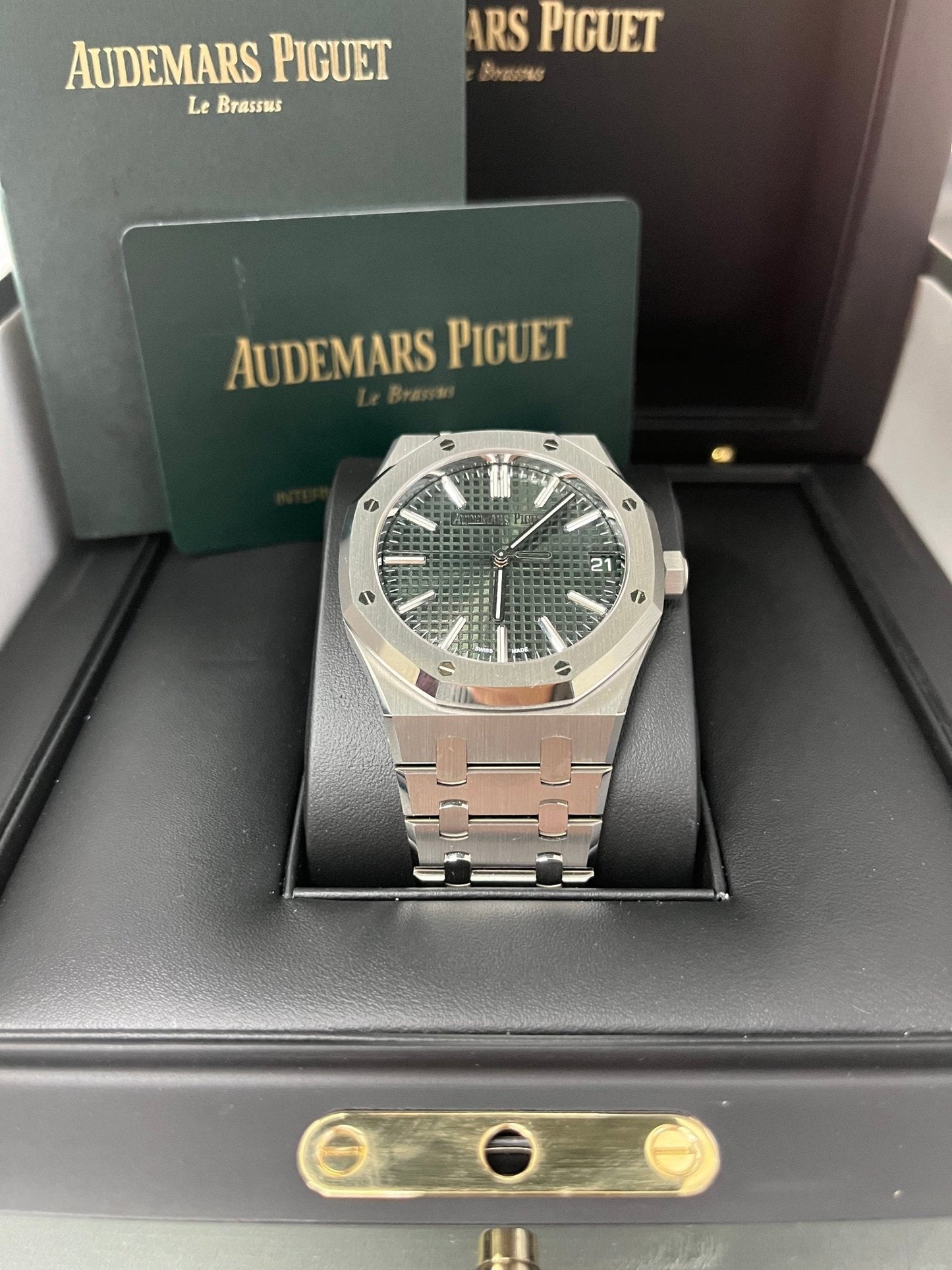 Audemars Piguet Royal Oak "50th Anniversary" Green Dial 15510ST.OO.1320ST.04