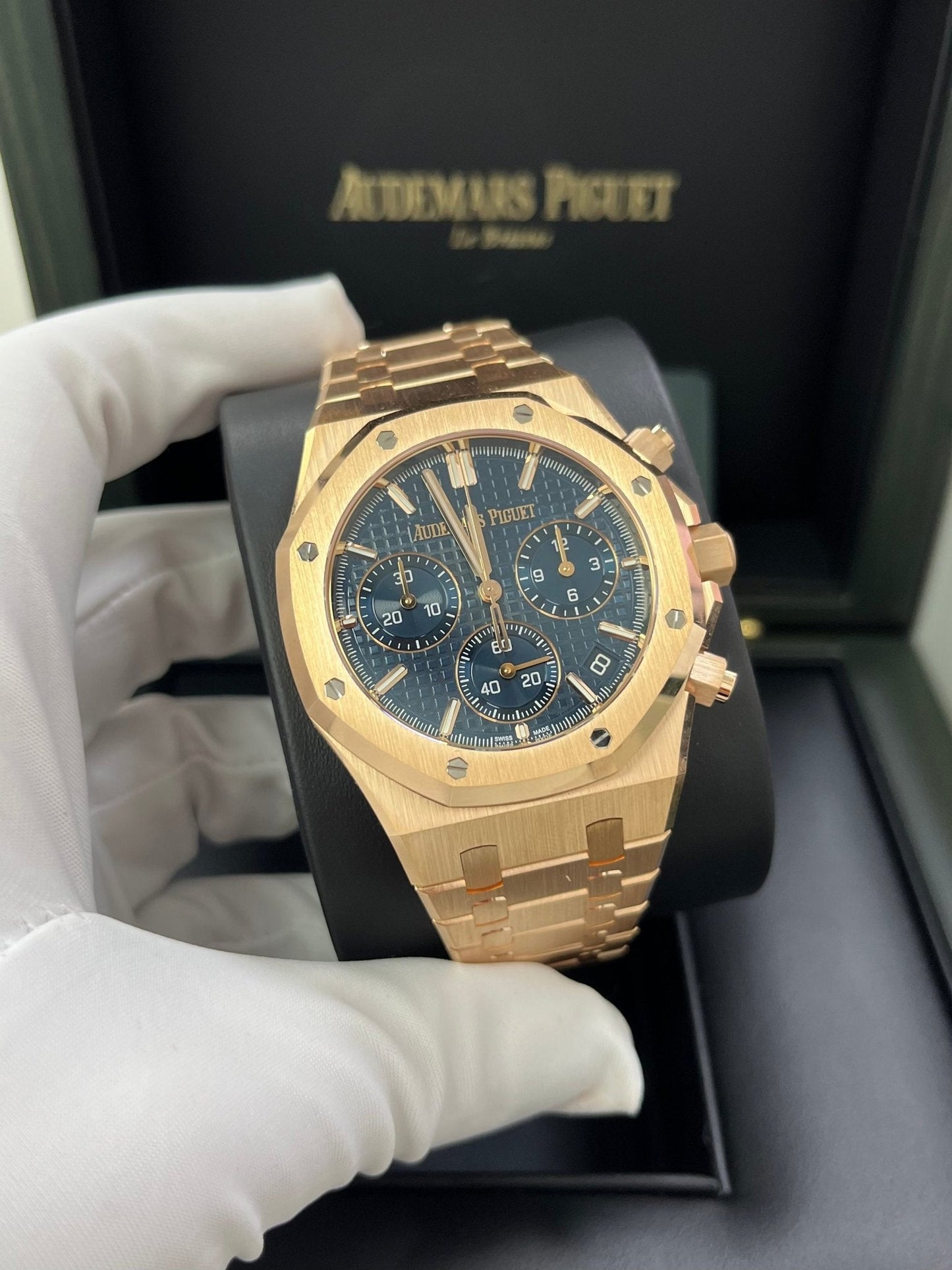 Audemars Piguet Royal Oak Chronograph 41 mm Blue Dial Ref. 26240OR.OO.1320OR.05