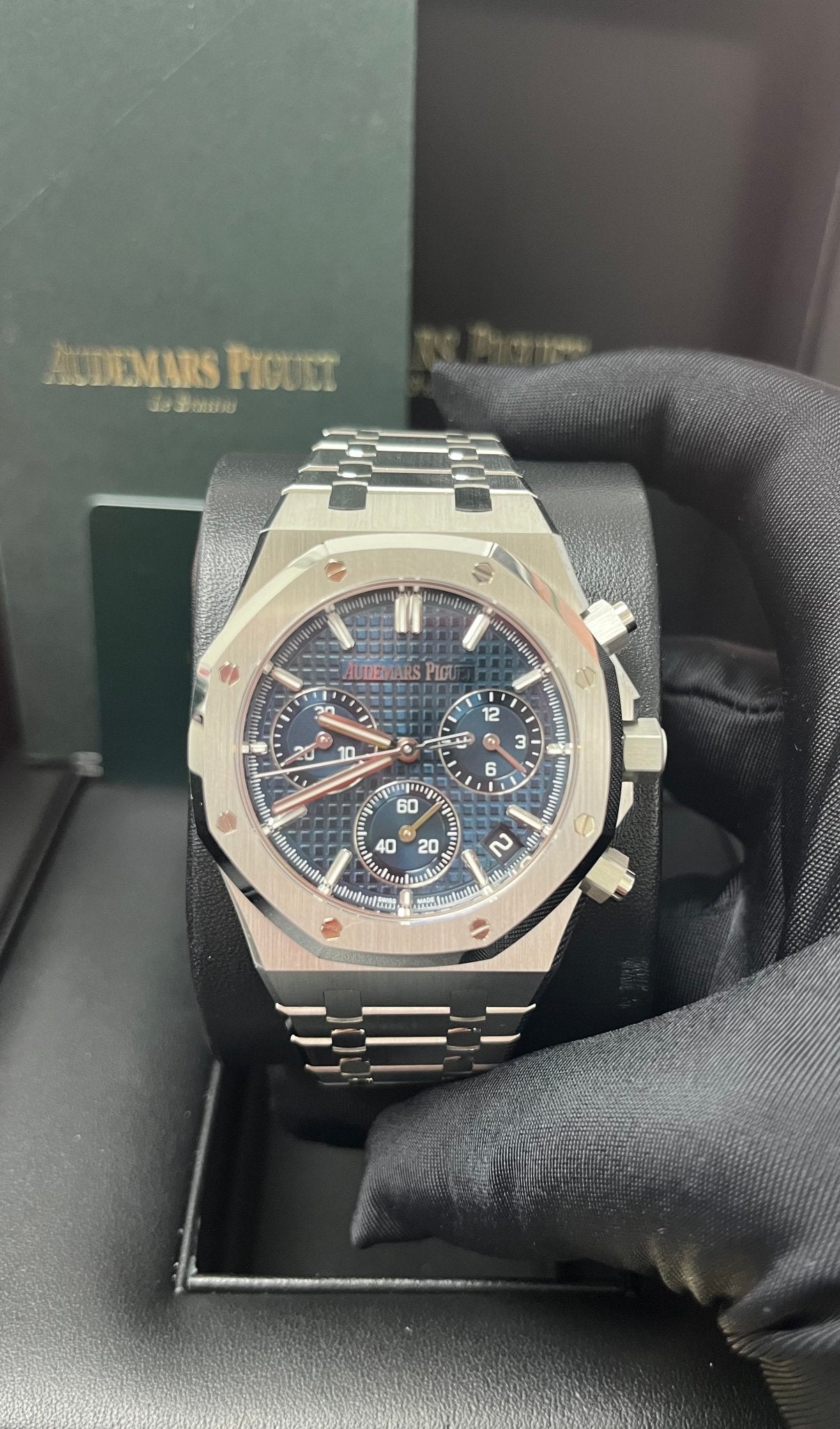 Audemars Piguet Royal Oak Chronograph Blue Index Dial 26240ST.OO.1320ST.05 deposit