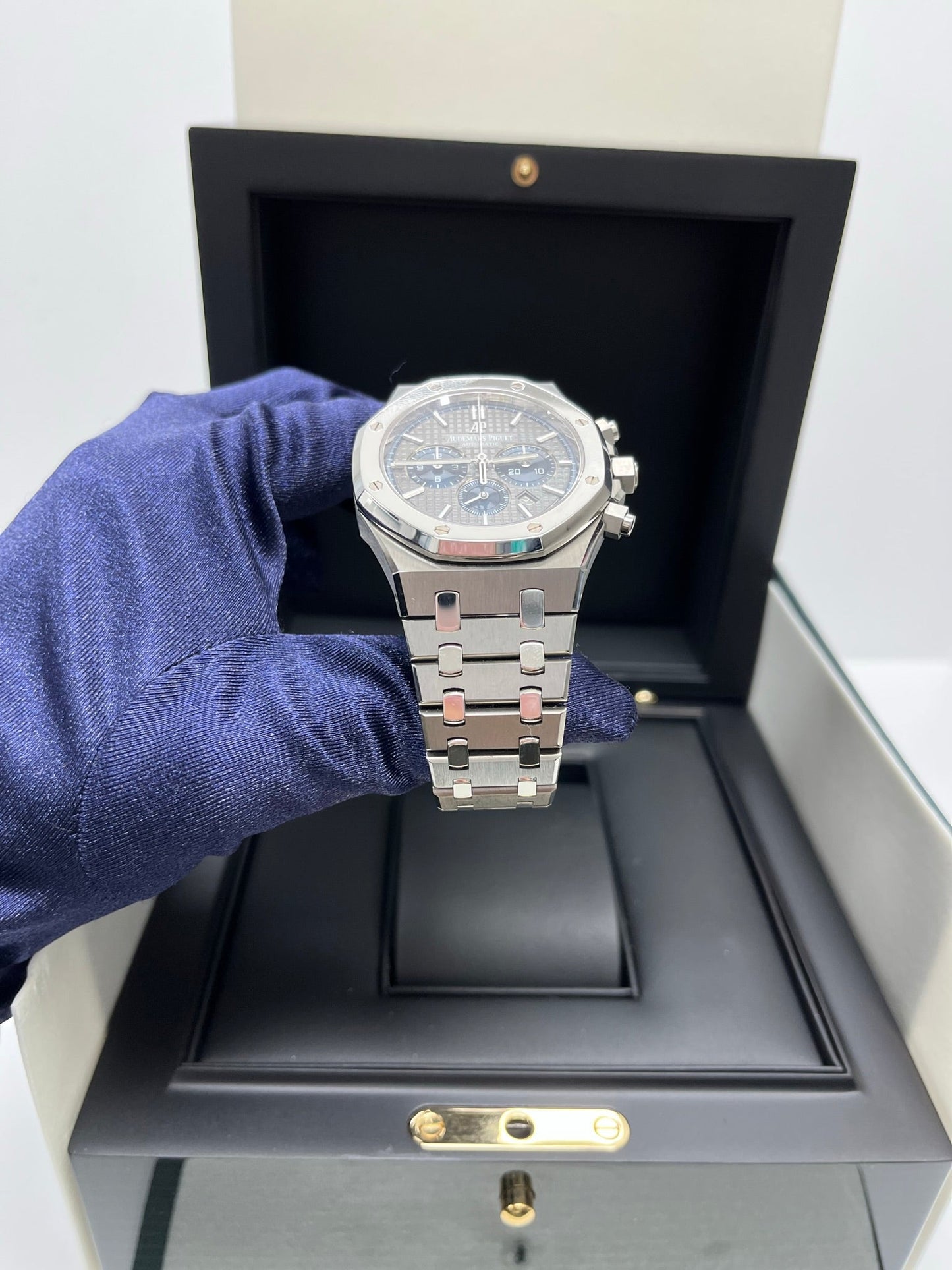 Audemars Piguet Royal Oak Chronograph Platinum Titanium Limited Edition (Ref 26331IP.OO.1220IP.01)