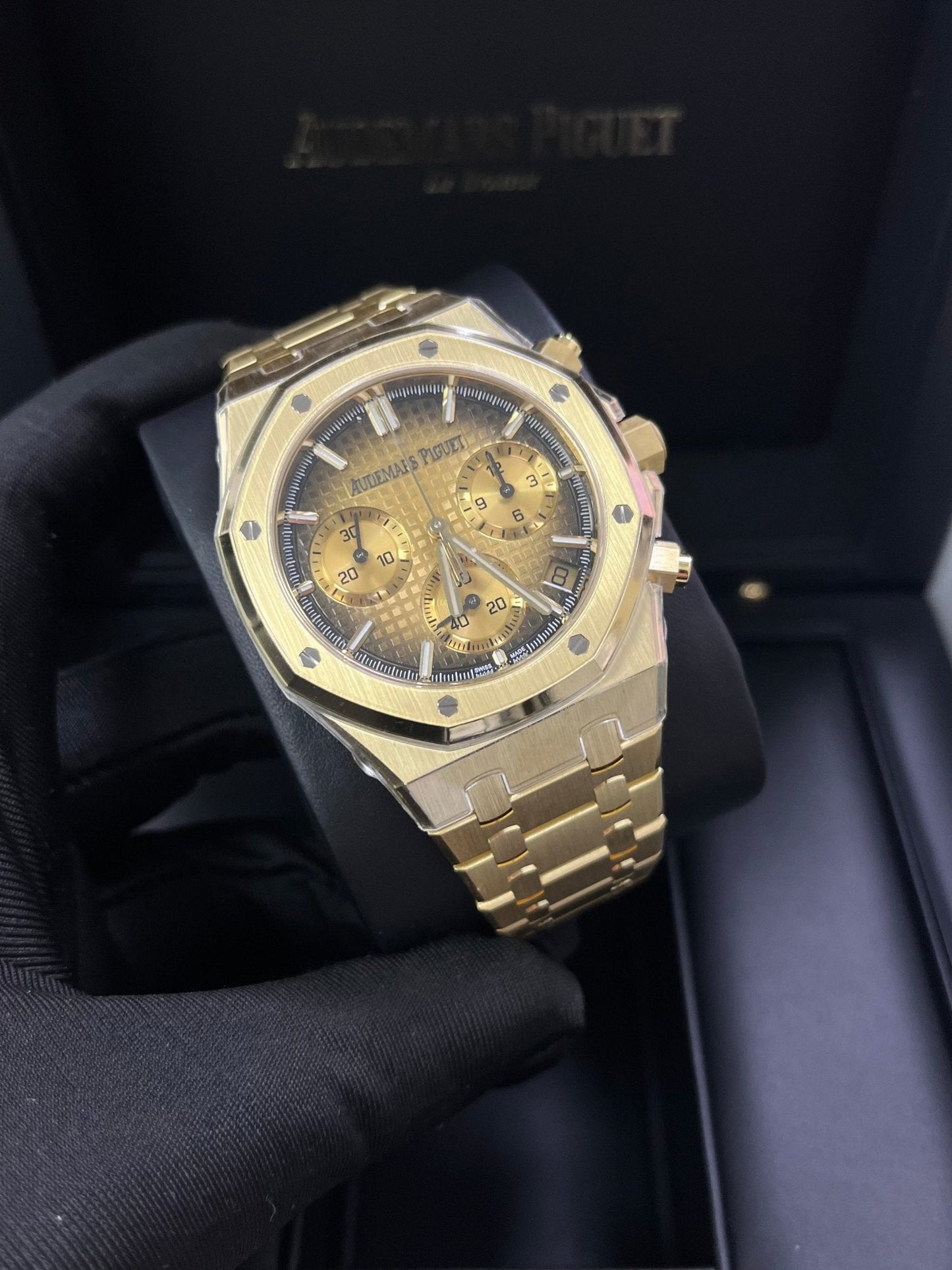 Audemars Piguet Royal Oak Chronograph Yellow Gold Smoked Champagne dial 26240BA.OO.1320BA.02