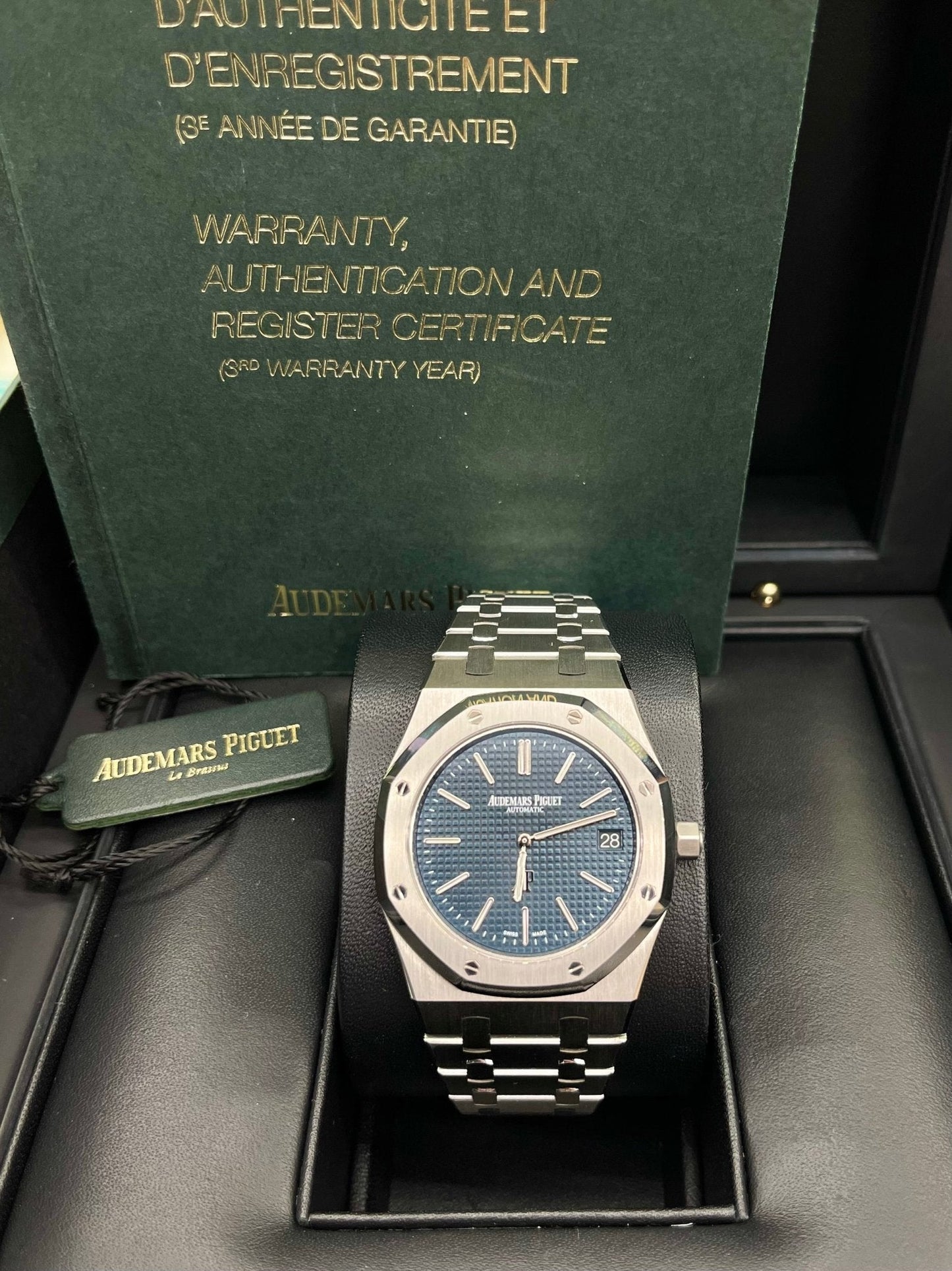 Audemars Piguet Royal Oak Jumbo 39mm Stainless Steel Jumbo Ultra-Thin Blue Dial 15202ST.OO.1240ST.01