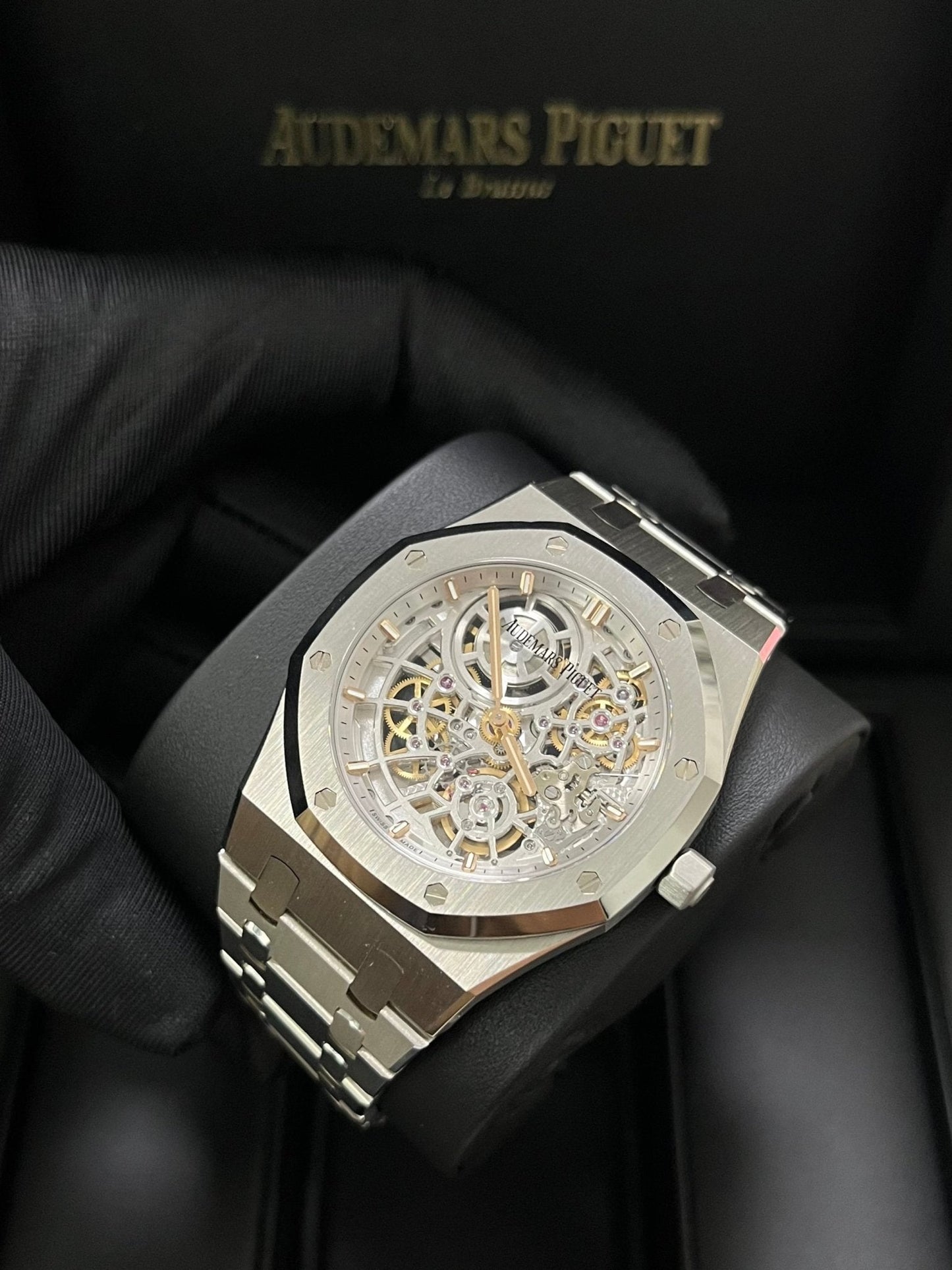 Audemars Piguet Royal Oak Jumbo "Jumbo" Extra-Thin Squelette "50TH ANNIVERSARY" Ref. 16204ST.OO.1240ST.01