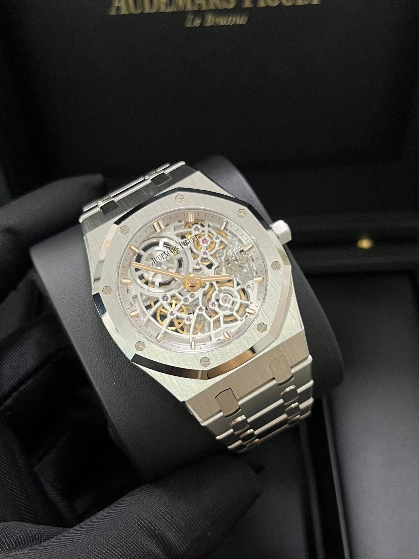 Audemars Piguet Royal Oak Jumbo "Jumbo" Extra-Thin Squelette "50TH ANNIVERSARY" Ref. 16204ST.OO.1240ST.01