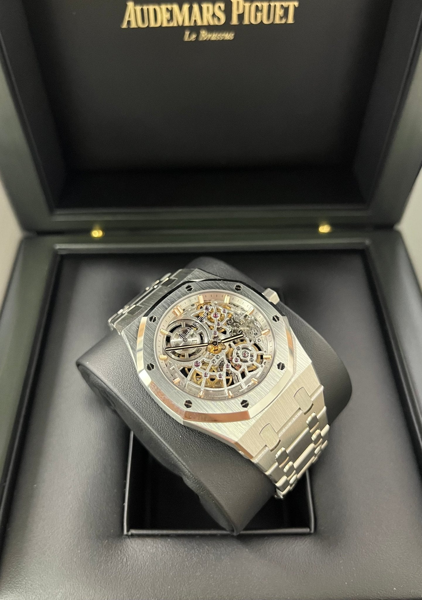 Audemars Piguet Royal Oak Jumbo "Jumbo" Extra-Thin Squelette "50TH ANNIVERSARY" Ref. 16204ST.OO.1240ST.01
