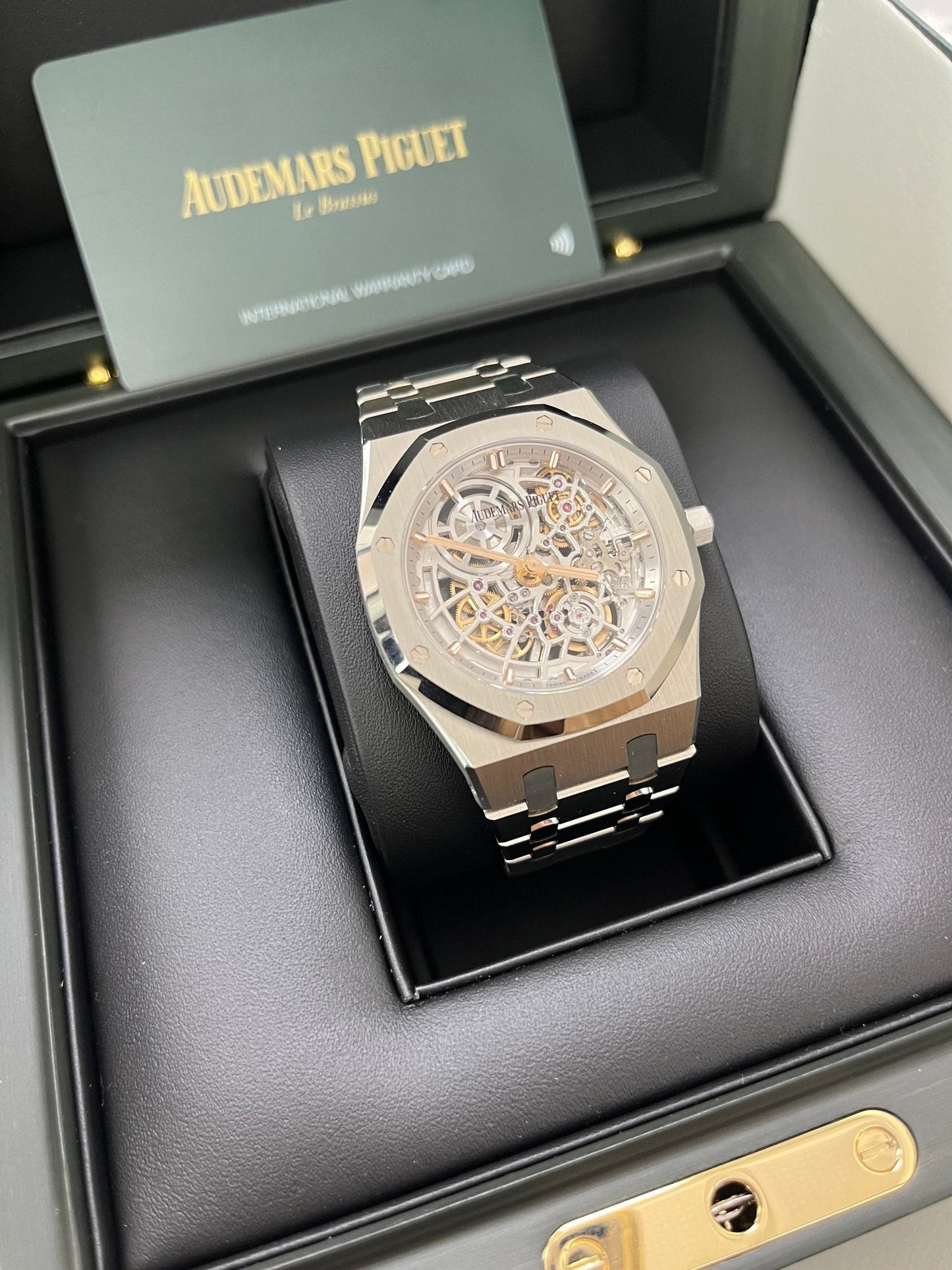 Audemars Piguet Royal Oak Jumbo "Jumbo" Extra-Thin Squelette "50TH ANNIVERSARY" Ref. 16204ST.OO.1240ST.01