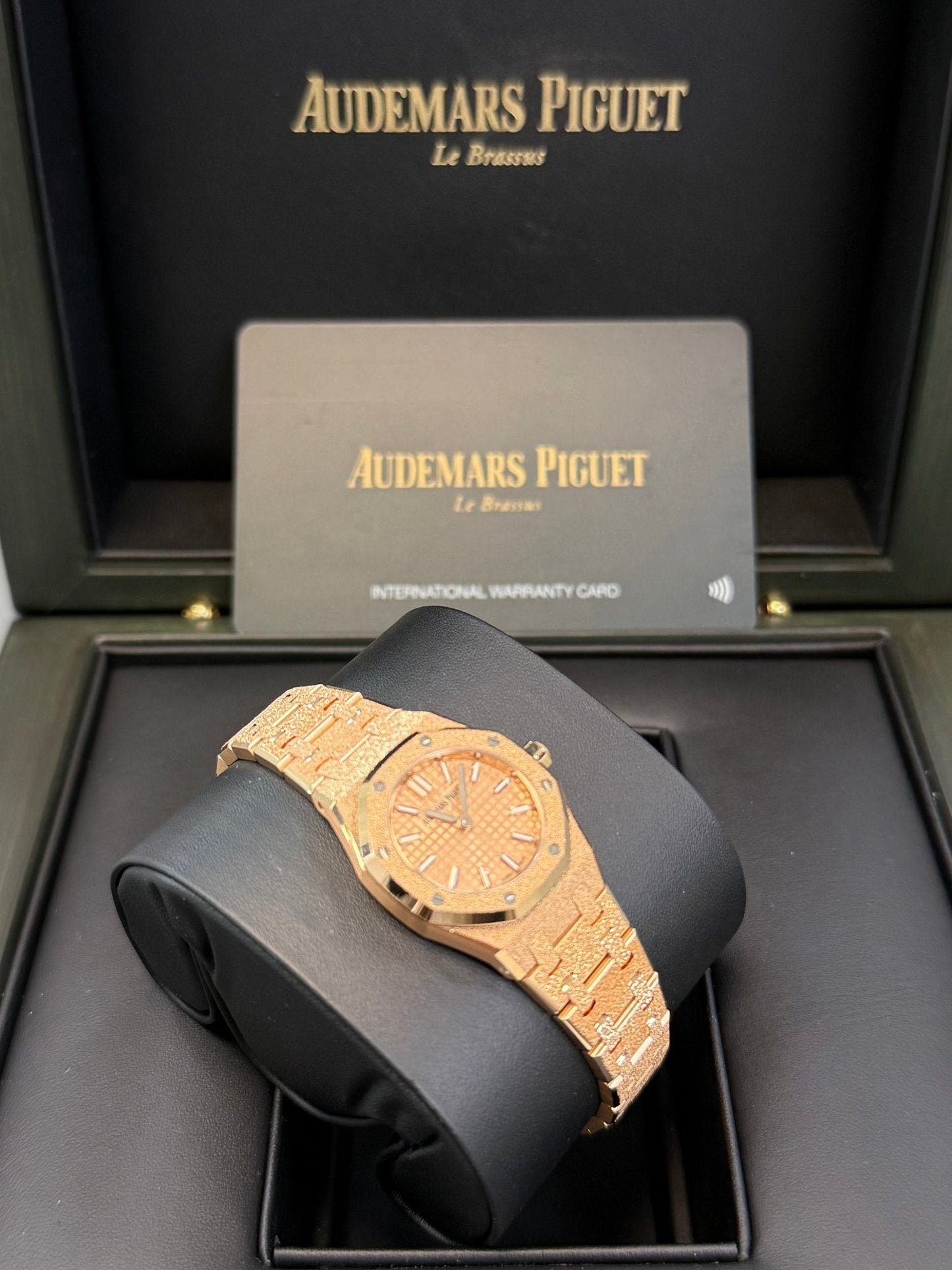 Audemars Piguet ROYAL OAK MINI FROSTED GOLD QUARTZ Ref. 67630OR.GG.1312OR.01