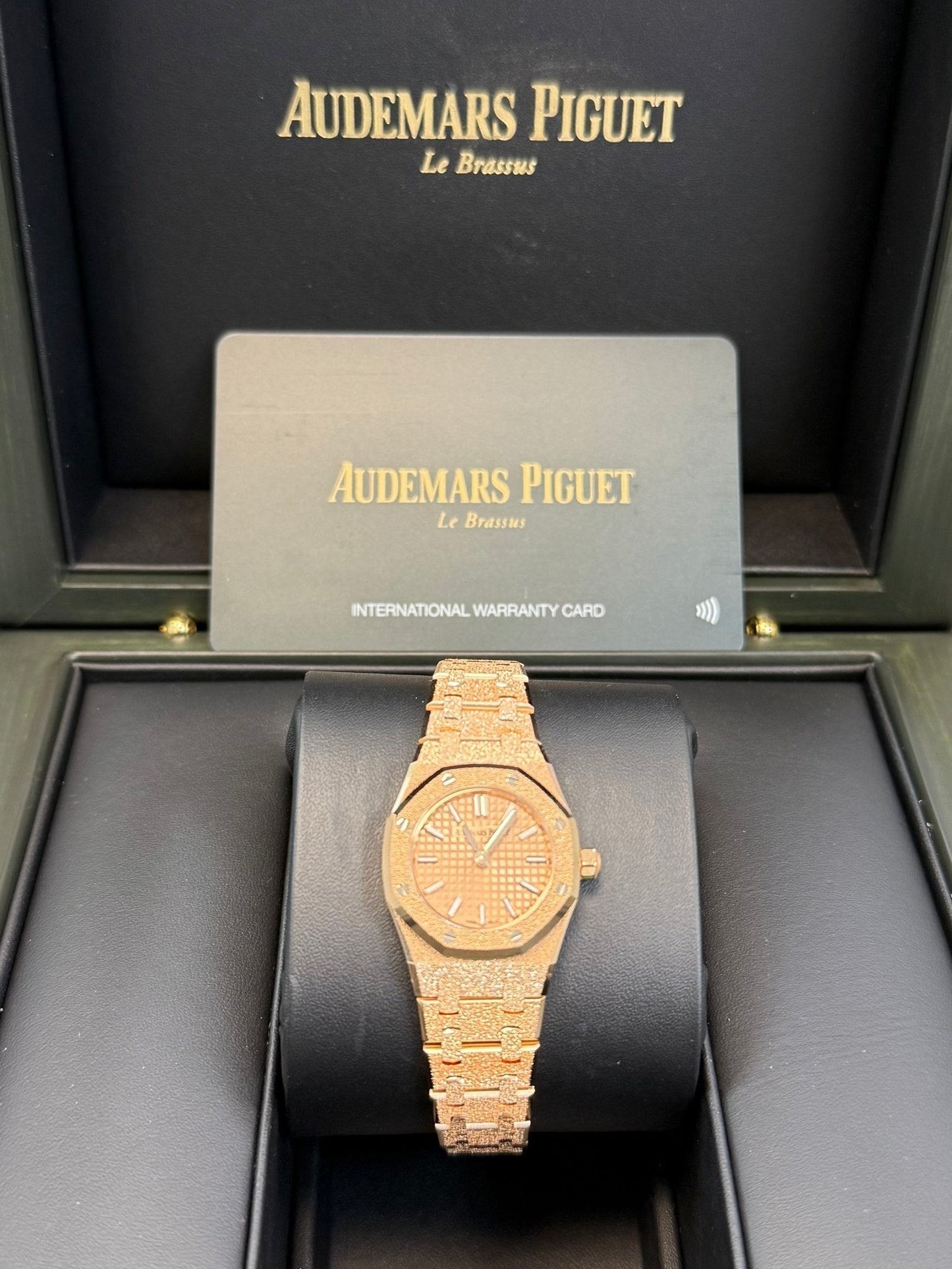 Audemars Piguet ROYAL OAK MINI FROSTED GOLD QUARTZ Ref. 67630OR.GG.1312OR.01