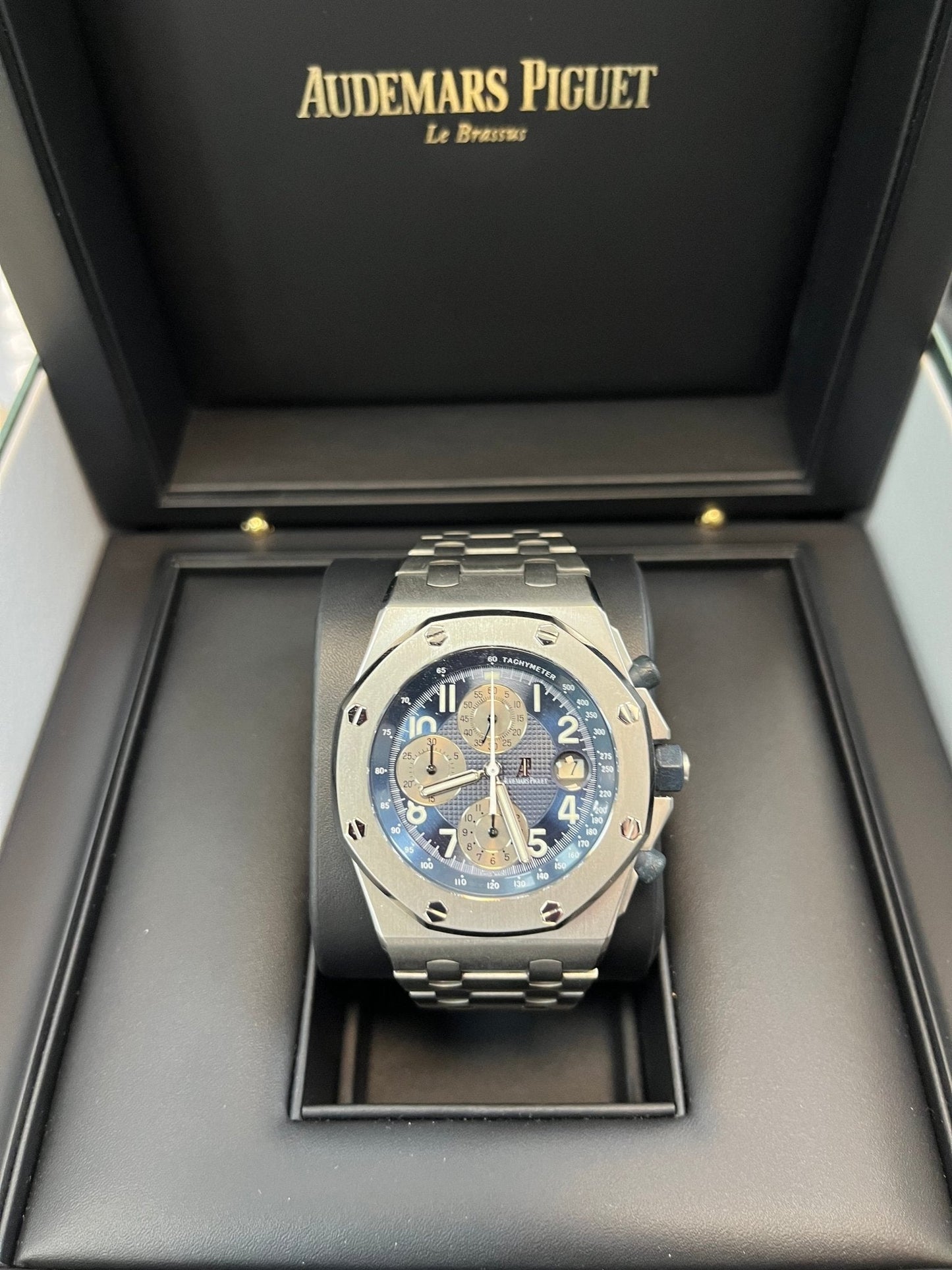 Audemars Piguet Royal Oak Offshore Chronograph 25721TI.OO.1000Ti.02