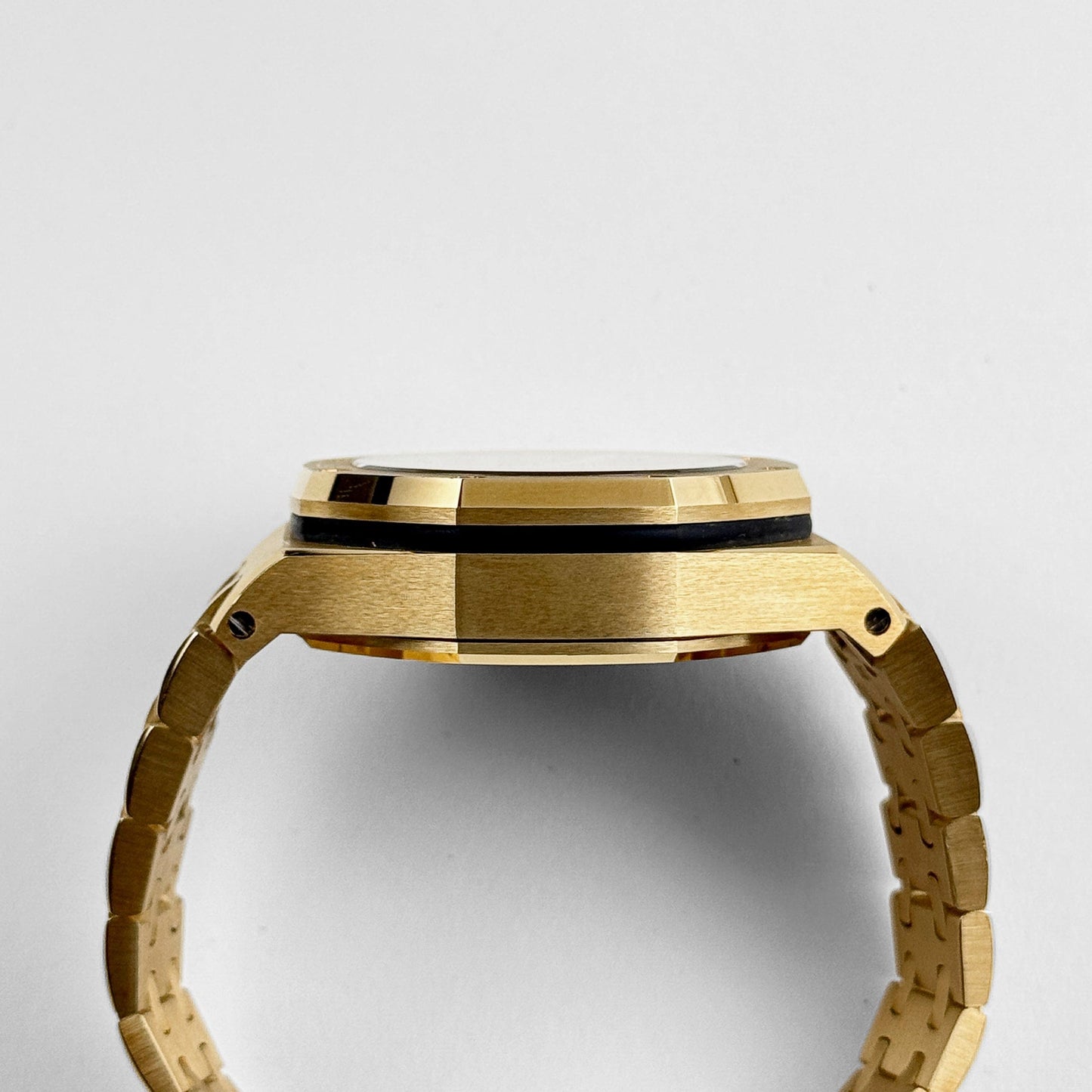 Audemars Piguet Royal Oak Offshore Chronograph 26470BA.OO.1000BA.01 Yellow Gold Blue Dial (2017)