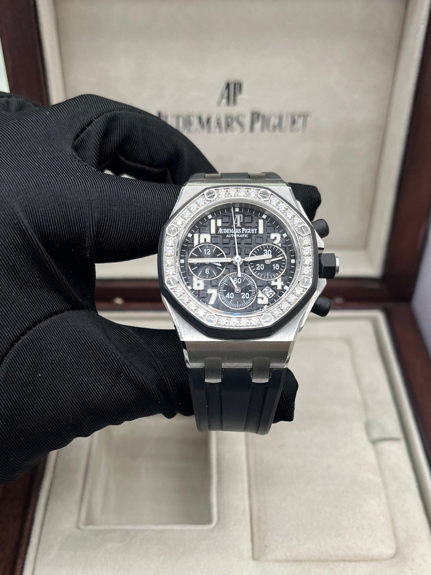 Audemars Piguet Royal Oak Offshore Lady Chronograph Diamond Bezel 26048sk.zz.d002ca.01