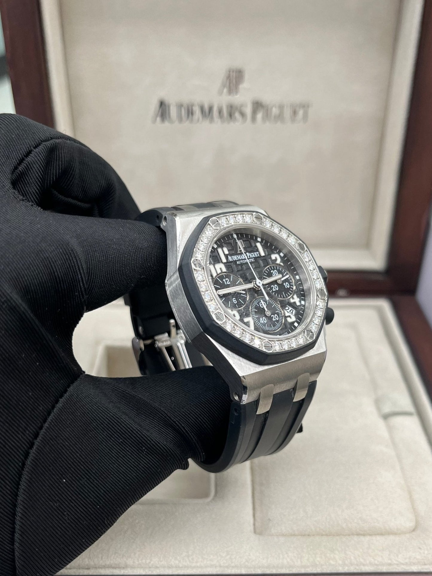 Audemars Piguet Royal Oak Offshore Lady Chronograph Diamond Bezel 26048sk.zz.d002ca.01
