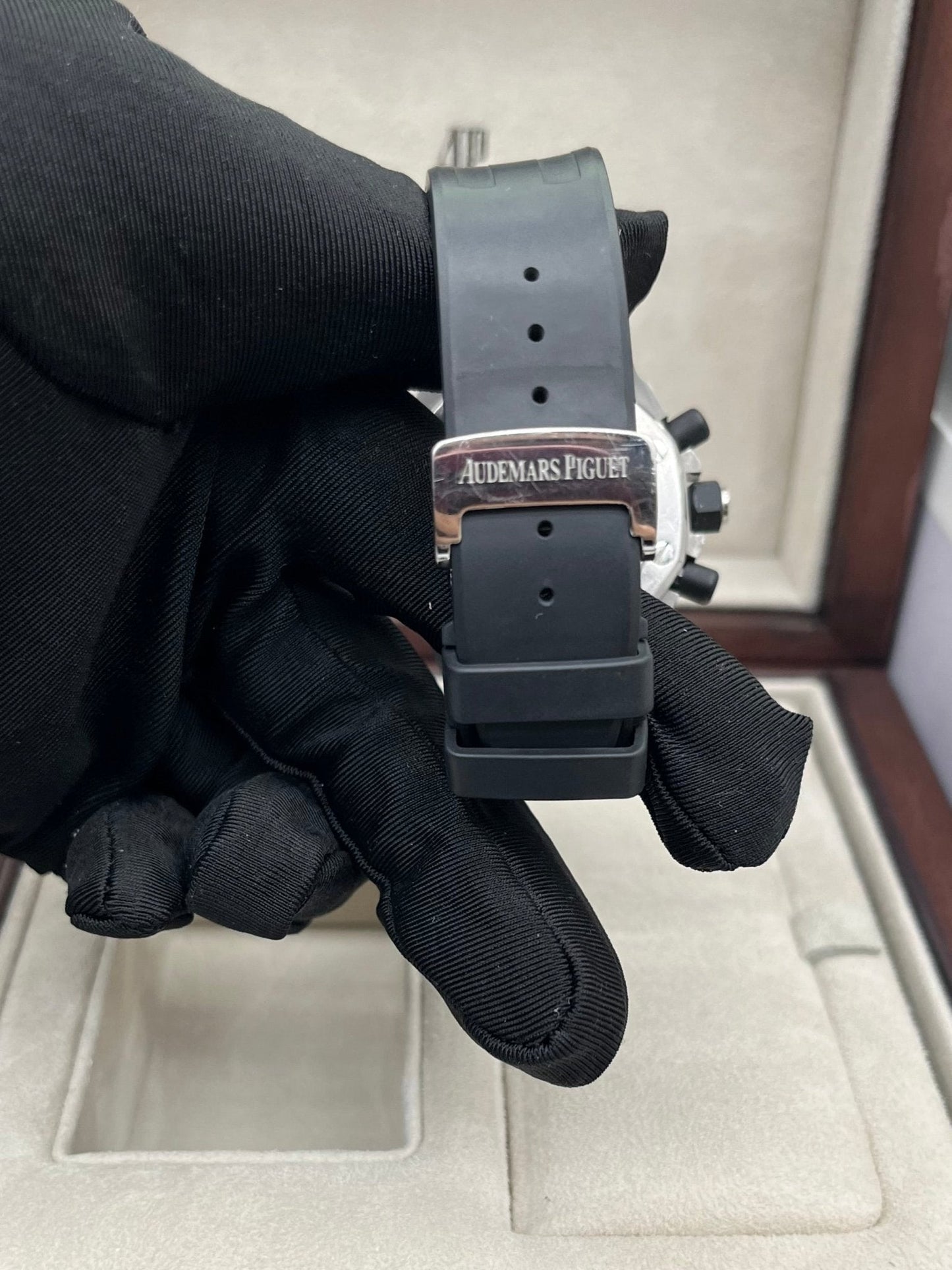 Audemars Piguet Royal Oak Offshore Lady Chronograph Diamond Bezel 26048sk.zz.d002ca.01