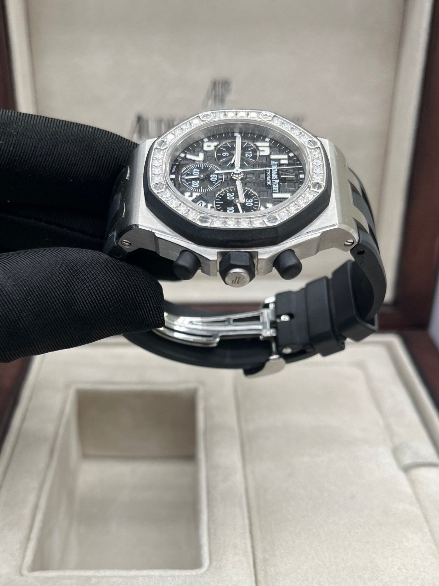 Audemars Piguet Royal Oak Offshore Lady Chronograph Diamond Bezel 26048sk.zz.d002ca.01