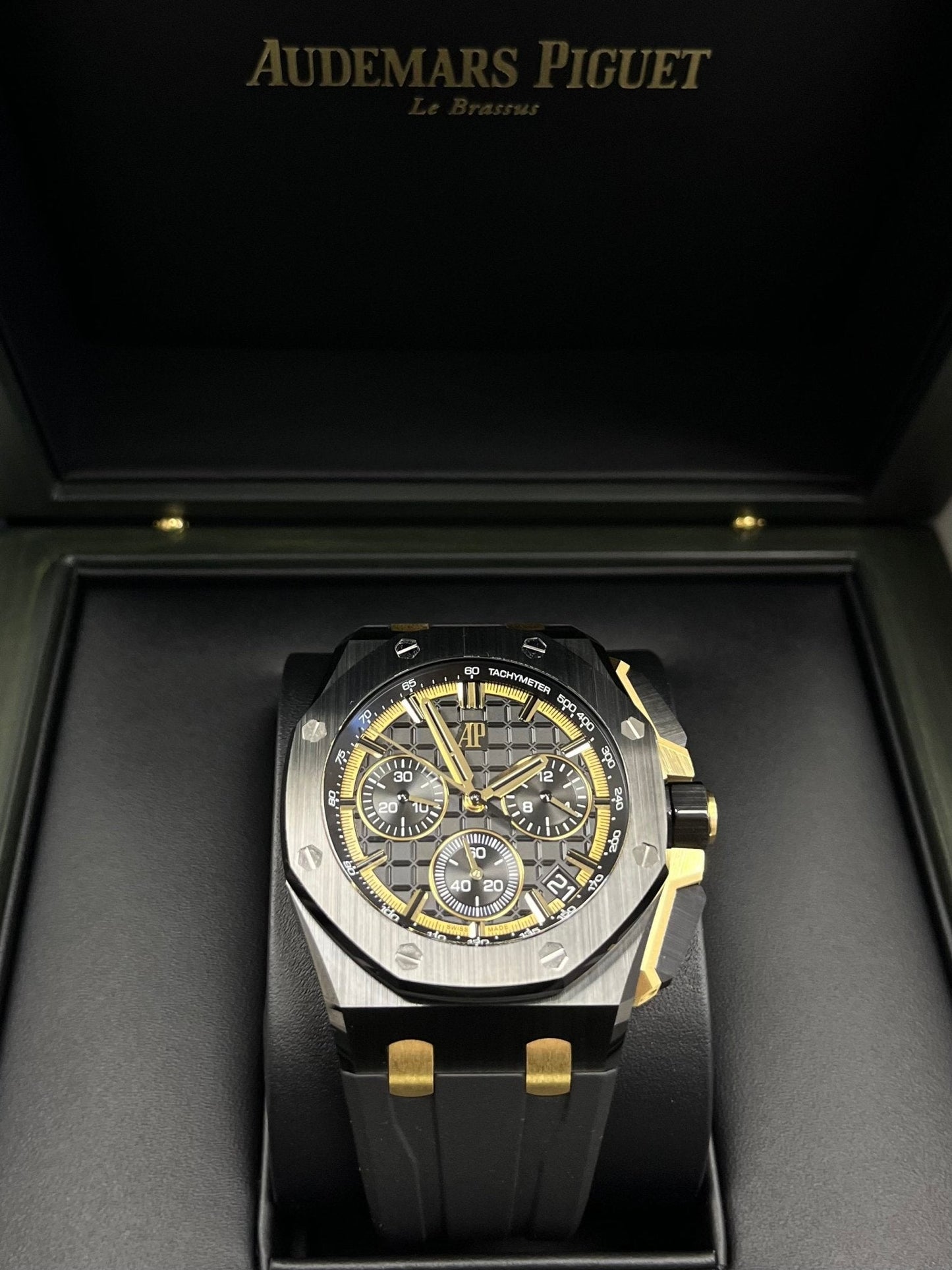 Audemars Piguet Royal Oak Offshore (Ref# 26420CE.OO.A127CR.01)