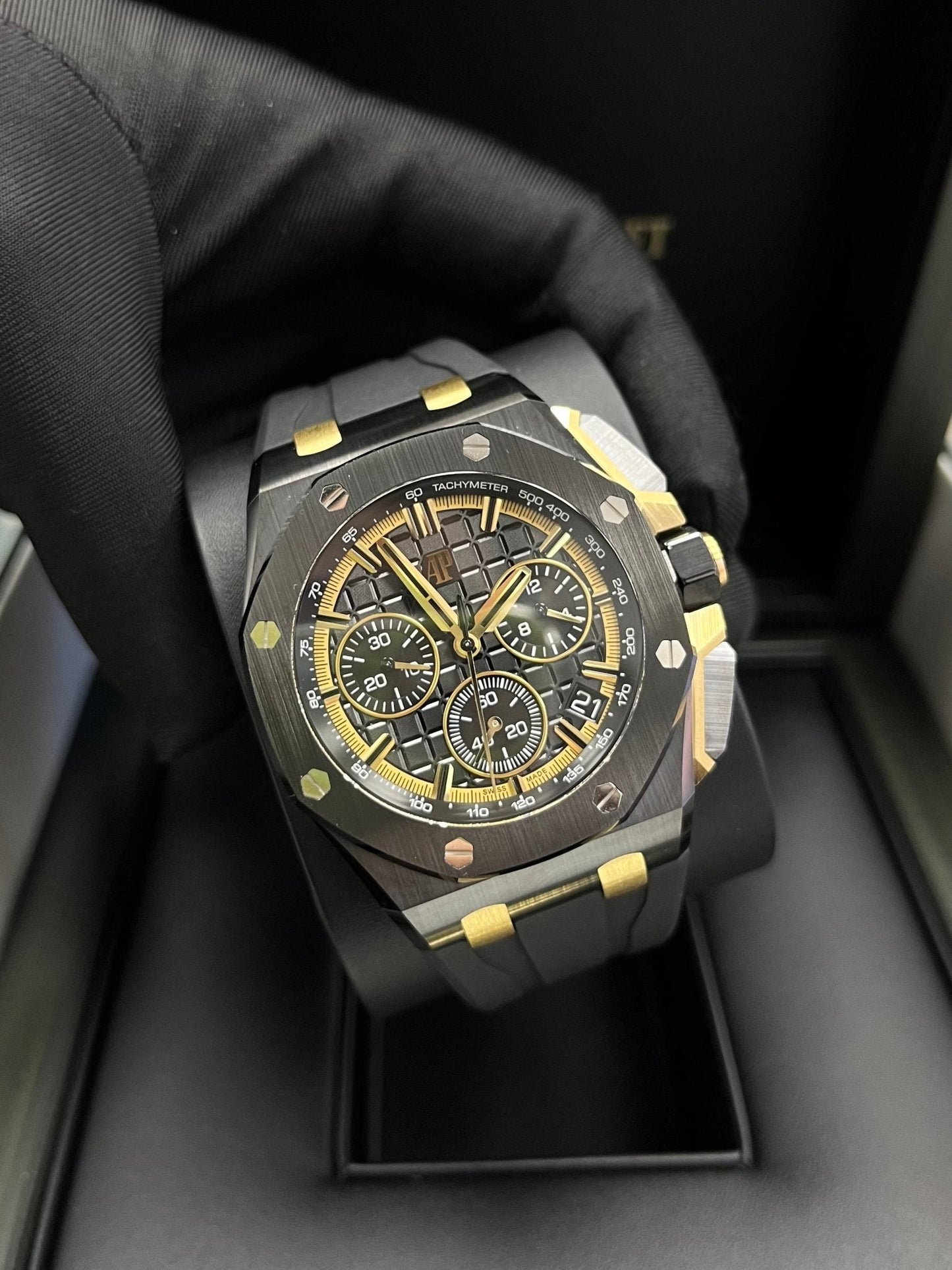 Audemars Piguet Royal Oak Offshore (Ref# 26420CE.OO.A127CR.01)